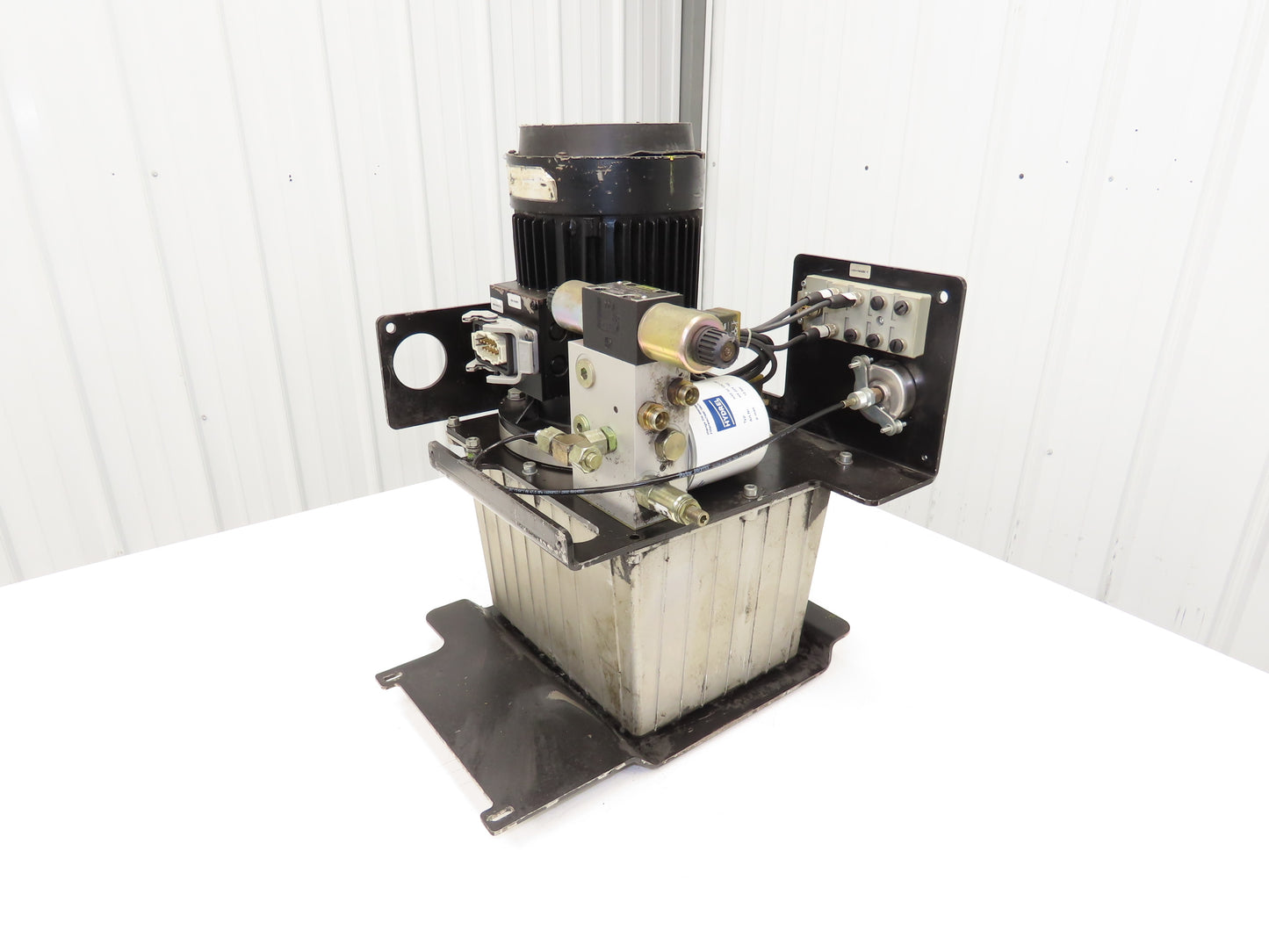 Hydrel AG HY 221174  Hydraulic Power Unit 3KW 480V 3PH 1450 PSI 16.9l/min Pump