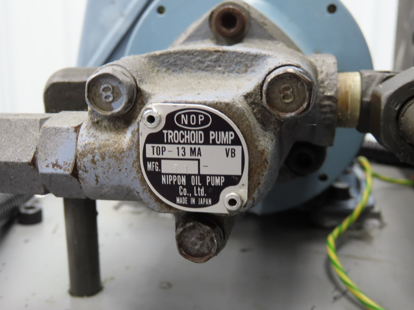 Nippon TOP-13MA Trochoid Spindle Oil Cooler Unit Pump 7 Gal Tank 220V Motor