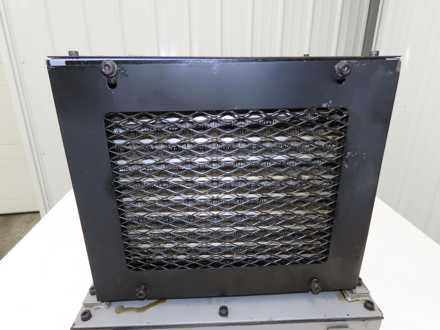 Nippon TOP-13MA Trochoid Spindle Oil Cooler Unit Pump 7 Gal Tank 220V Motor