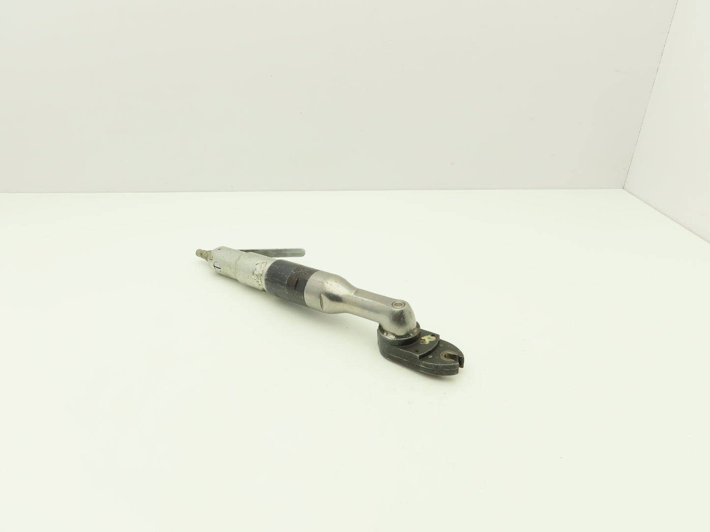 Stanley F30L136-20 Pneumatic Crowfoot Nutrunner 1/2" Right Angle Nut Driver