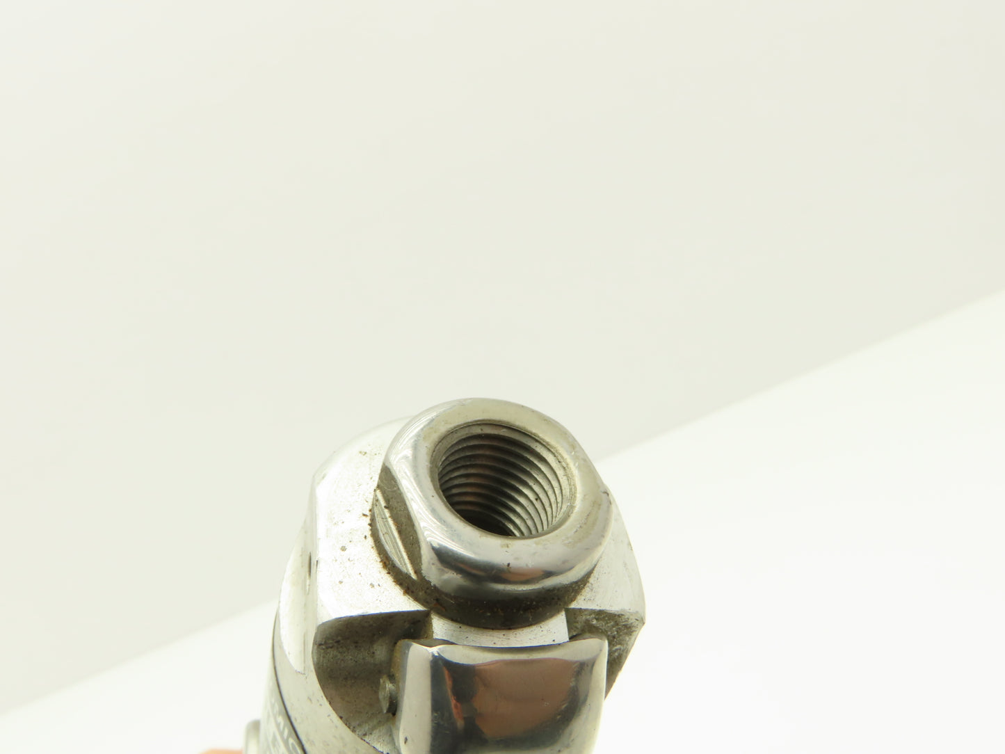 Stanley F30L132TA-27 Pneumatic Crowfoot Nutrunner 1/2" Right Angle Nut Driver