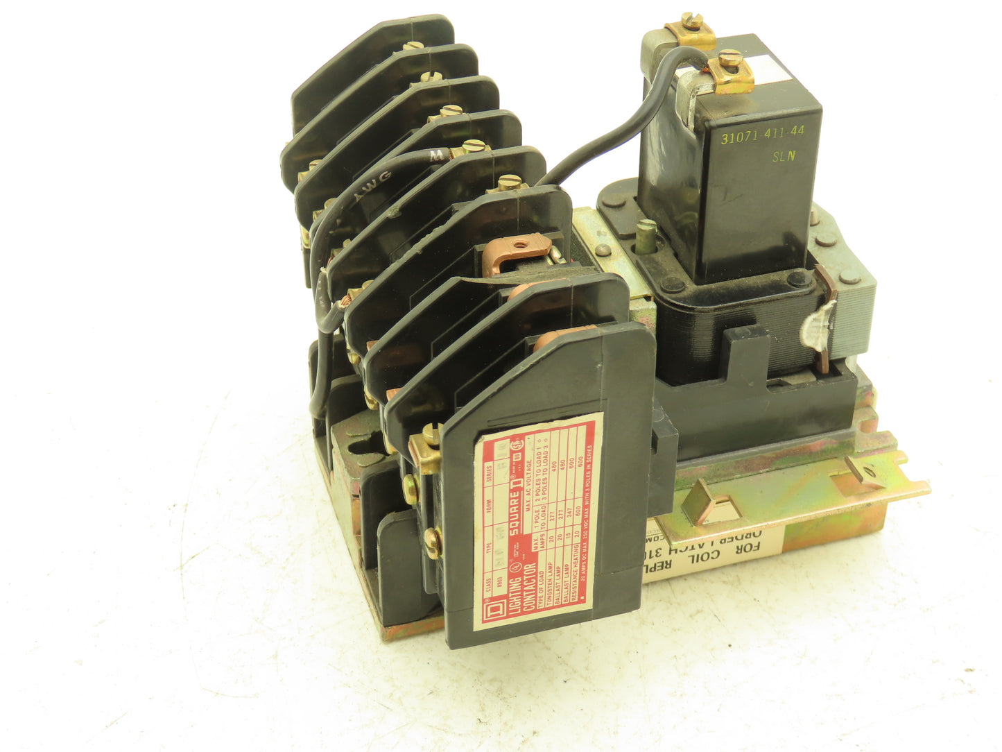 Square D LL0 60 Lighting Contactor 600VAC 20A 250VDC Max Coil-120V