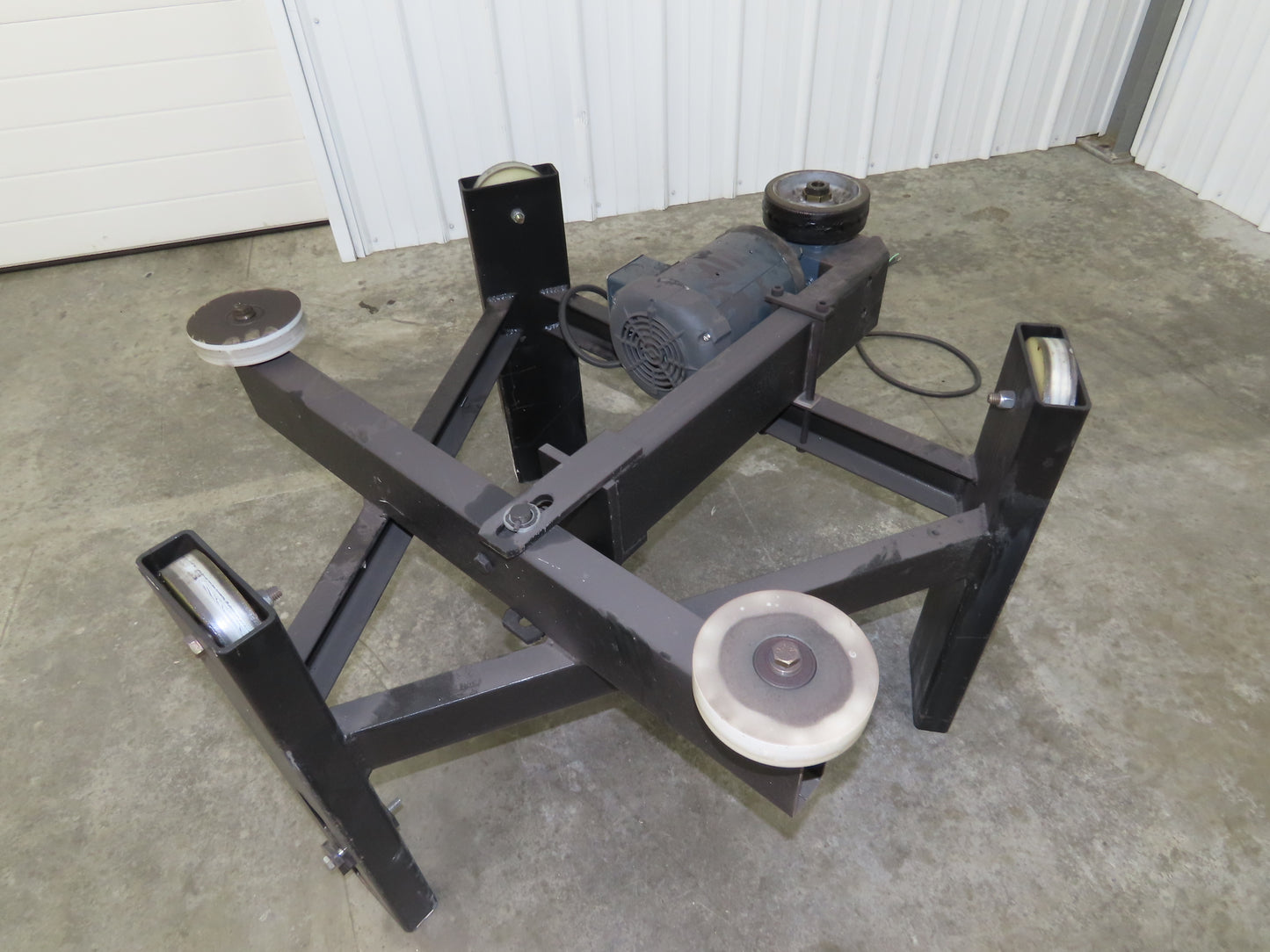 3/8" Steel Top Turn Table Work Bench 52"x25.25" 230/460V 3Ph