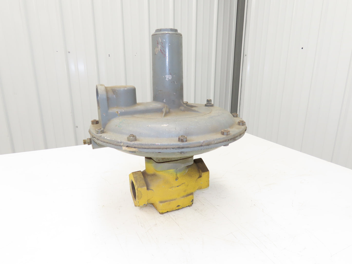 Equimeter 121-12 Gas Pressure Regulator 1-1/2" NPT 6-14" Spring