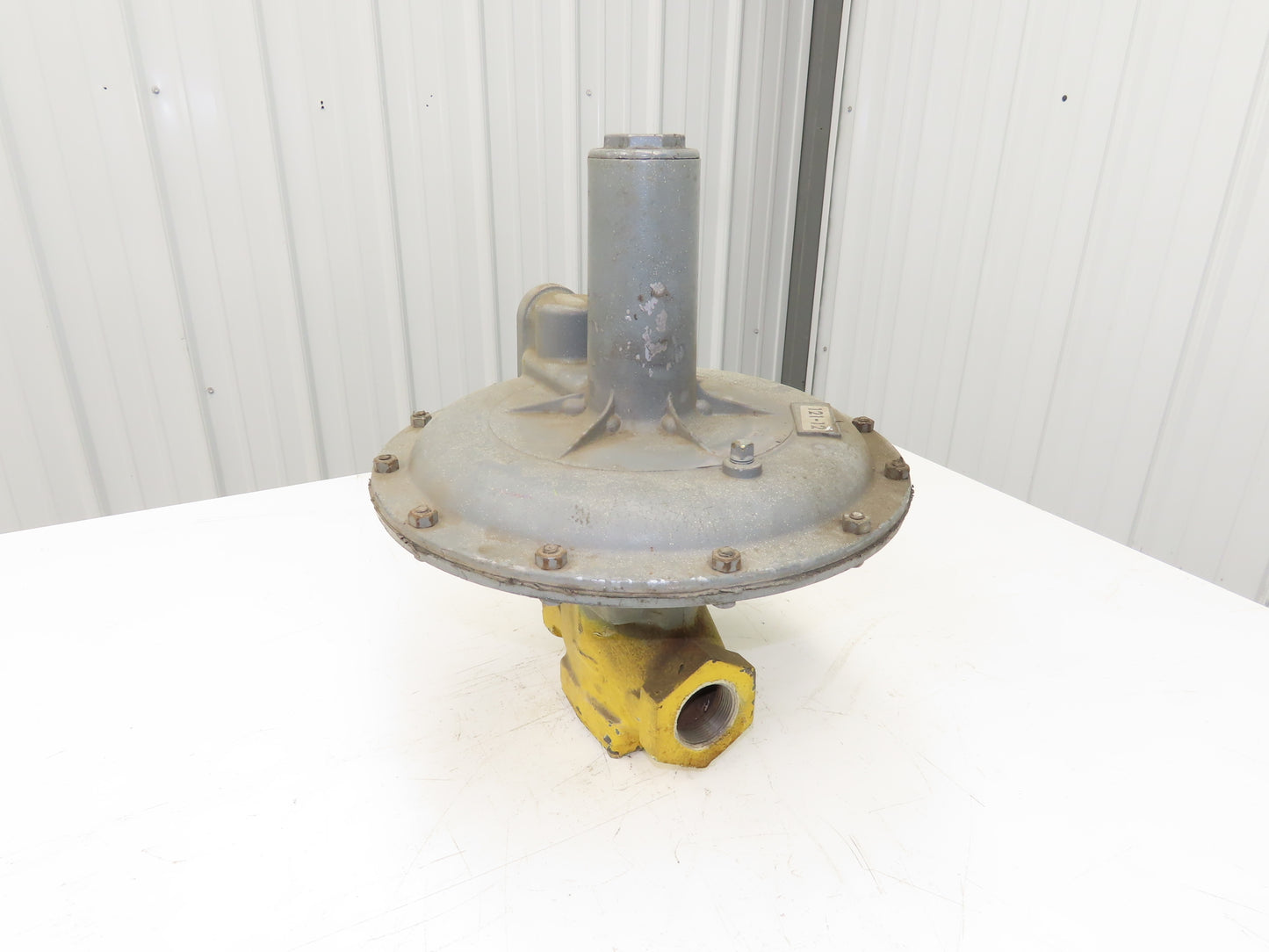 Equimeter 121-12 Gas Pressure Regulator 1-1/2" NPT 6-14" Spring