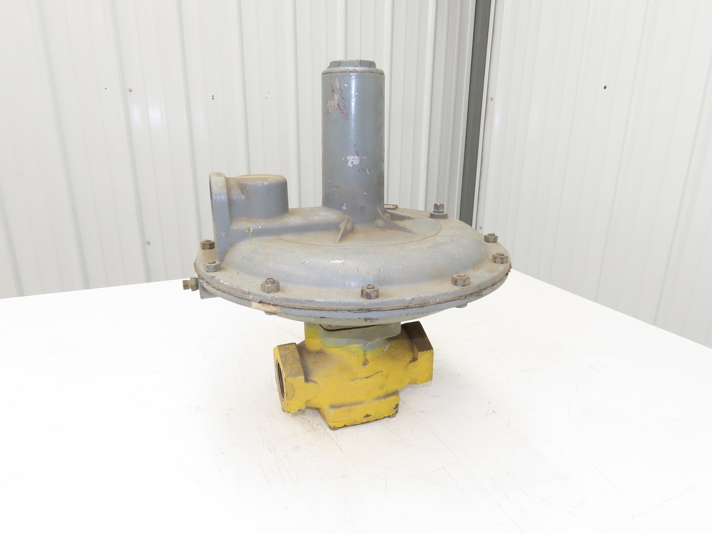 Equimeter 121-12 Gas Pressure Regulator 1-1/2" NPT 6-14" Spring