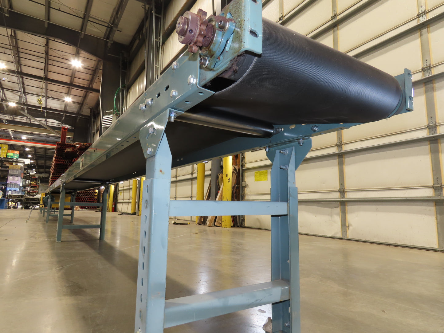 Hytrol 18"x 50' 10" Slider Bed Conveyor 15.5" Belt 2Hp 3PH Center Drive 50FPM