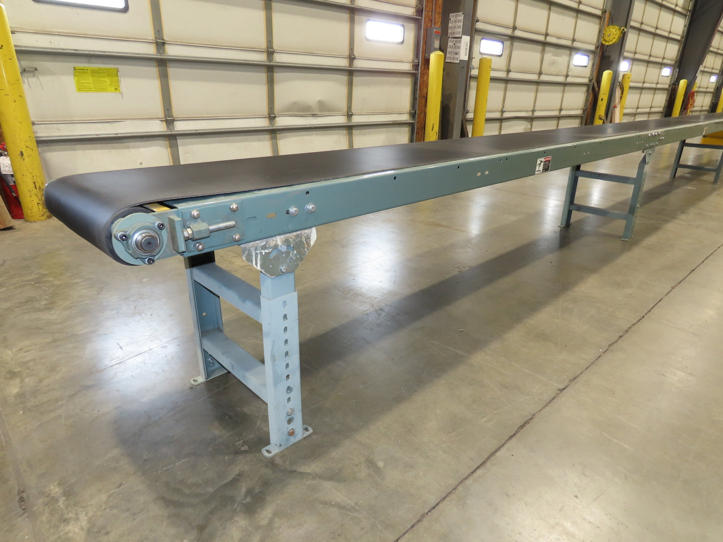 Hytrol 18"x 50' 10" Slider Bed Conveyor 15.5" Belt 2Hp 3PH Center Drive 50FPM