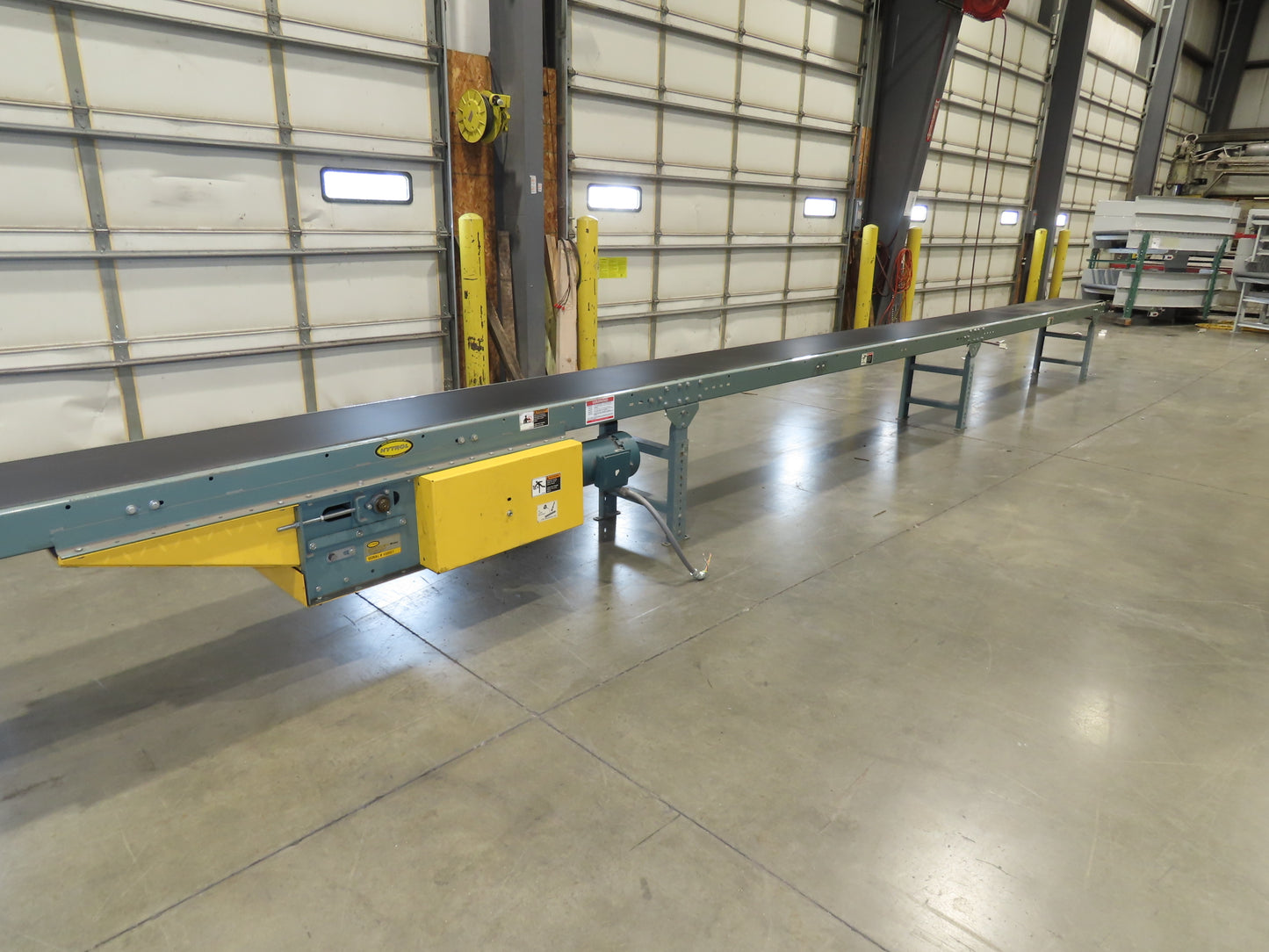 Hytrol 18"x 50' 10" Slider Bed Conveyor 15.5" Belt 2Hp 3PH Center Drive 50FPM