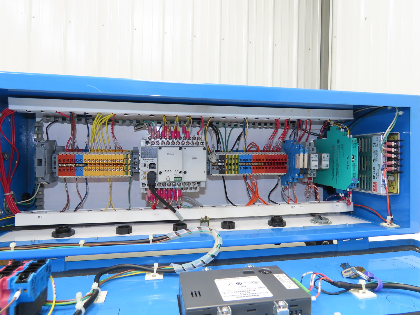 Pressroom Products FP-XC30R Pannel Enclosure Panasonic PLC FP-XC30R Display GT01