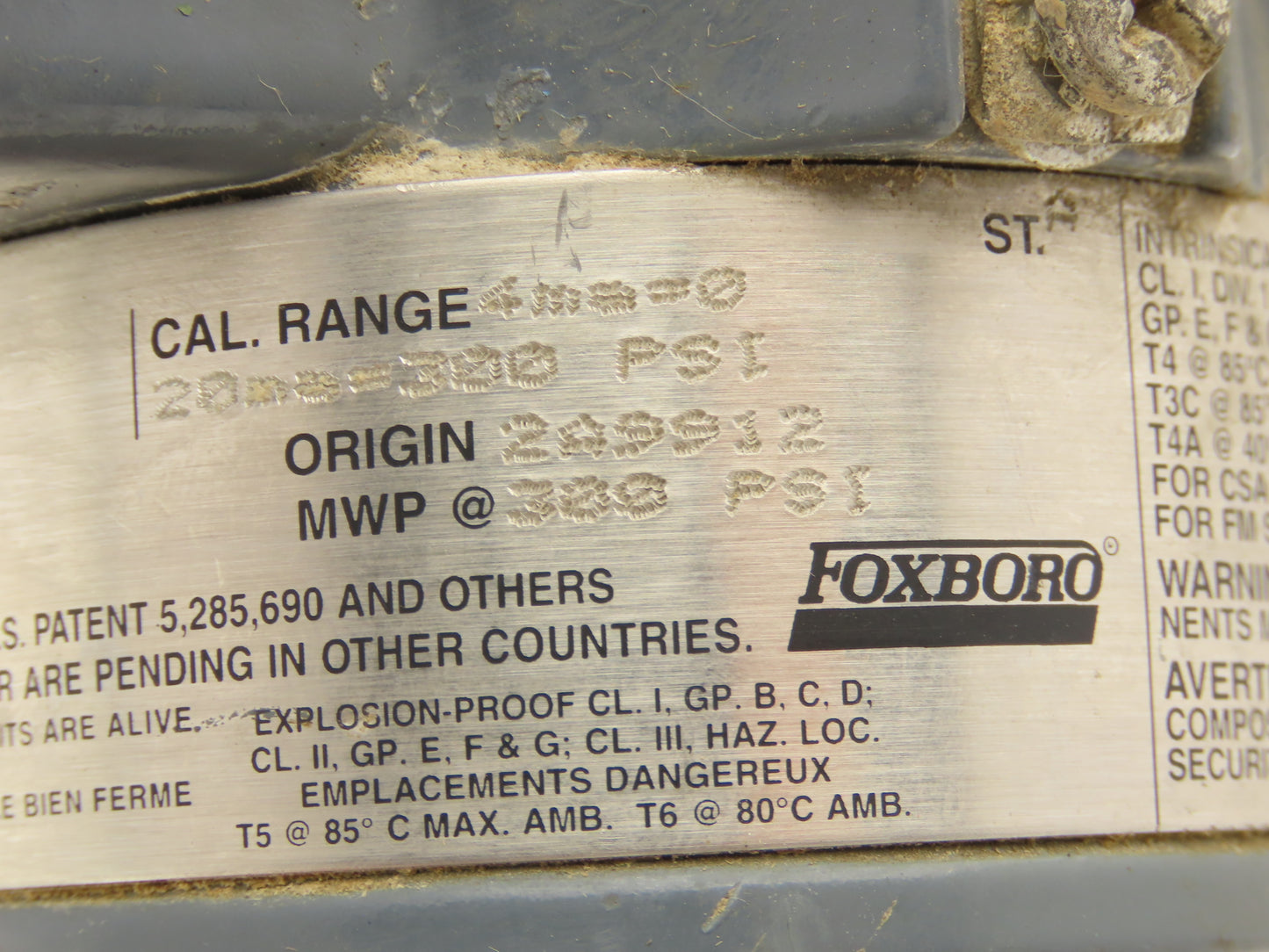 Foxboro IGP10-D20D1F-Z1 Pressure Transmitter 1/2" Stainless Manifold 300 PSI