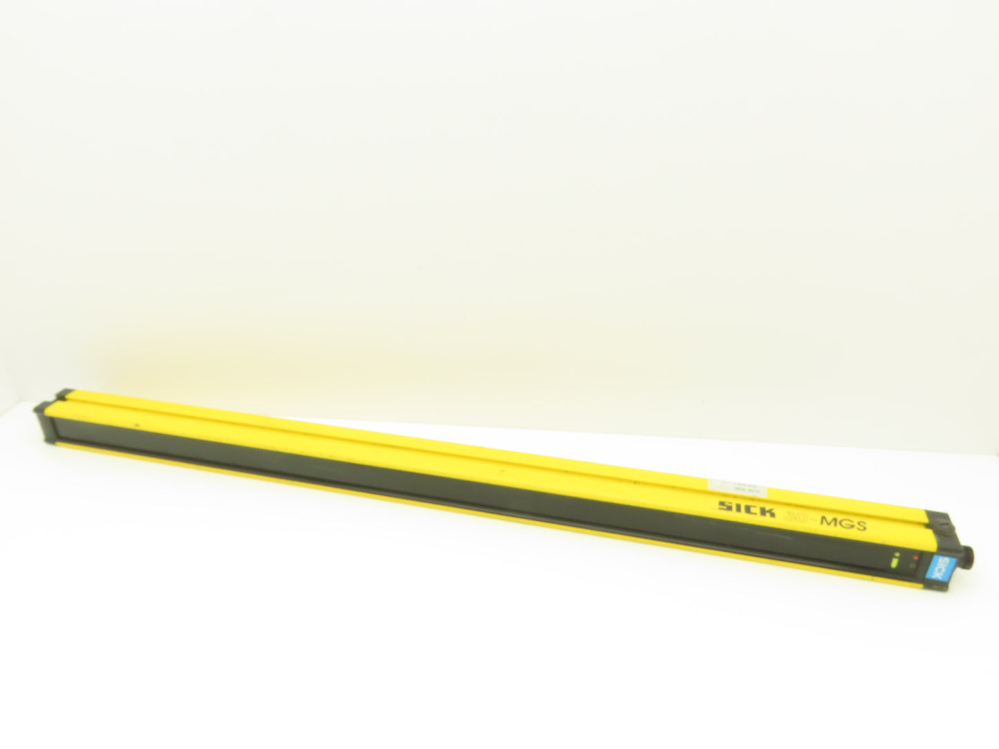 Sick MGSS90-12 Safety Light Curtain Transmitter Sender 900mm Scratches In Lens