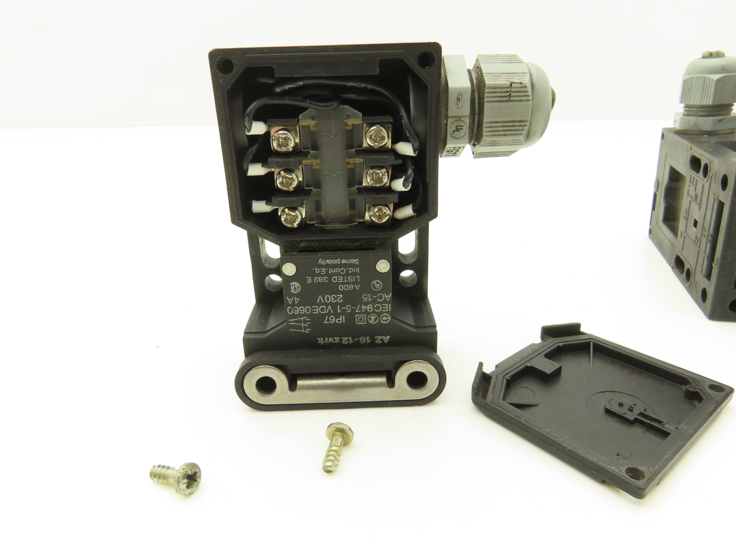 Schmersal AZ16-12ZVRK Safety Interlock Switch 1/NO 2/NC Contacts  Lot of 5