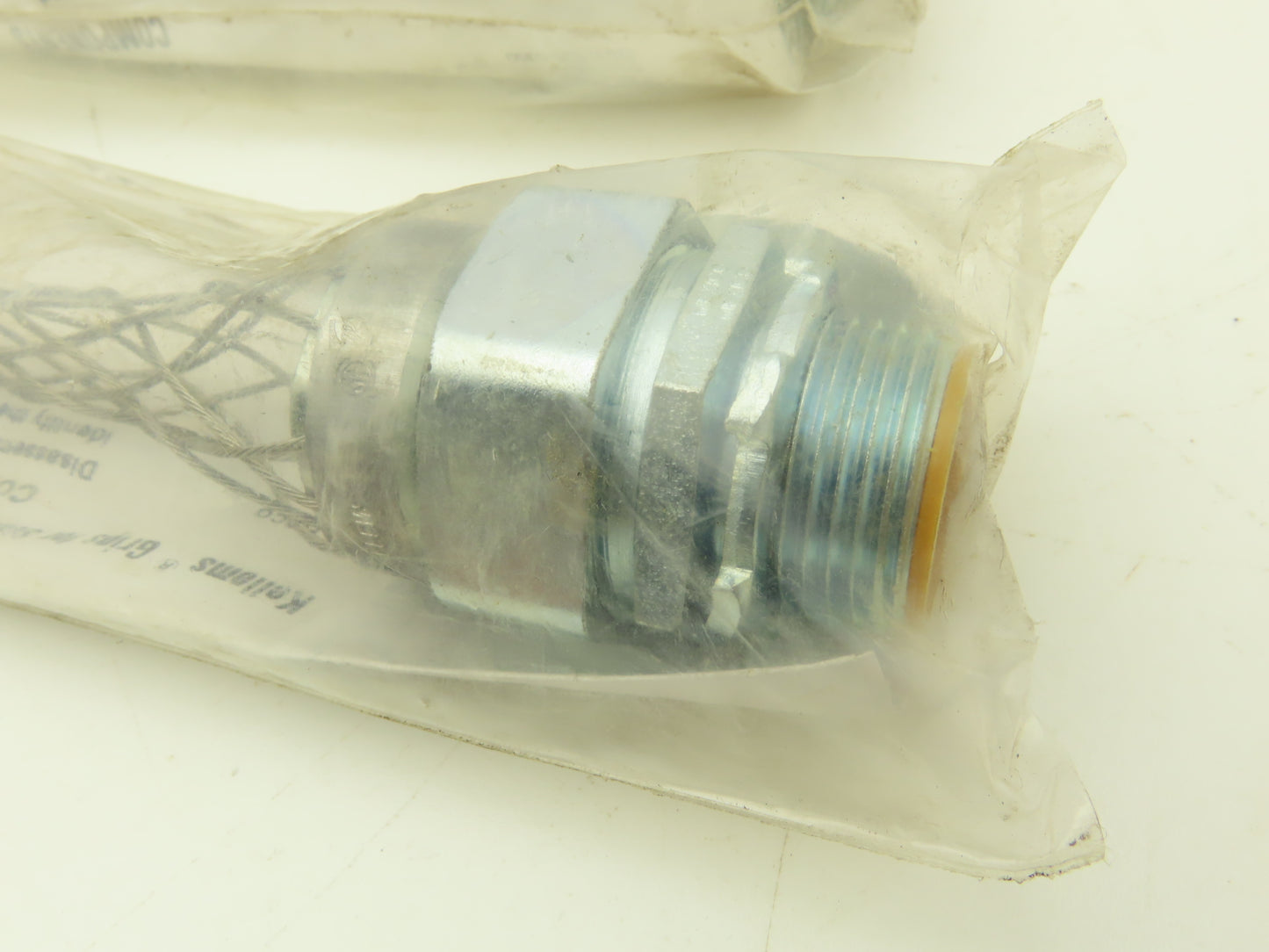 Hubbell 074093513 Liquidtight Flexible Conduit Grip Connector 3/4" Lot of 4