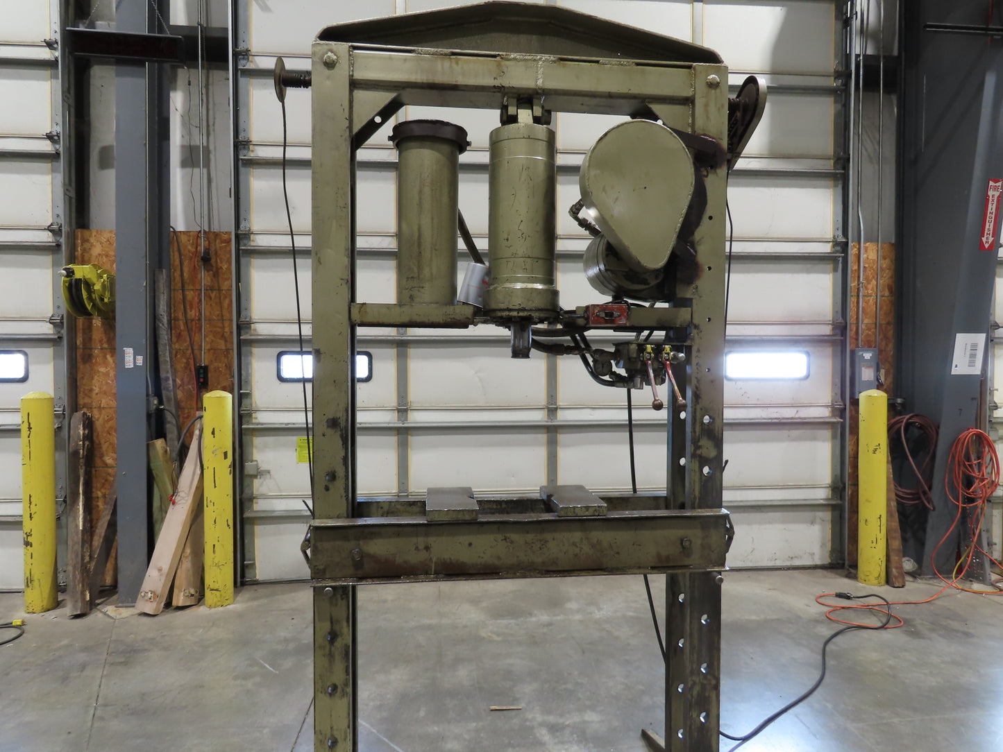 Hydraulic Press 20 Ton H Frame 120V Powered Pump Double Acting Cylinder