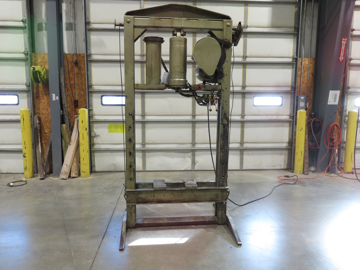 Hydraulic Press 20 Ton H Frame 120V Powered Pump Double Acting Cylinder