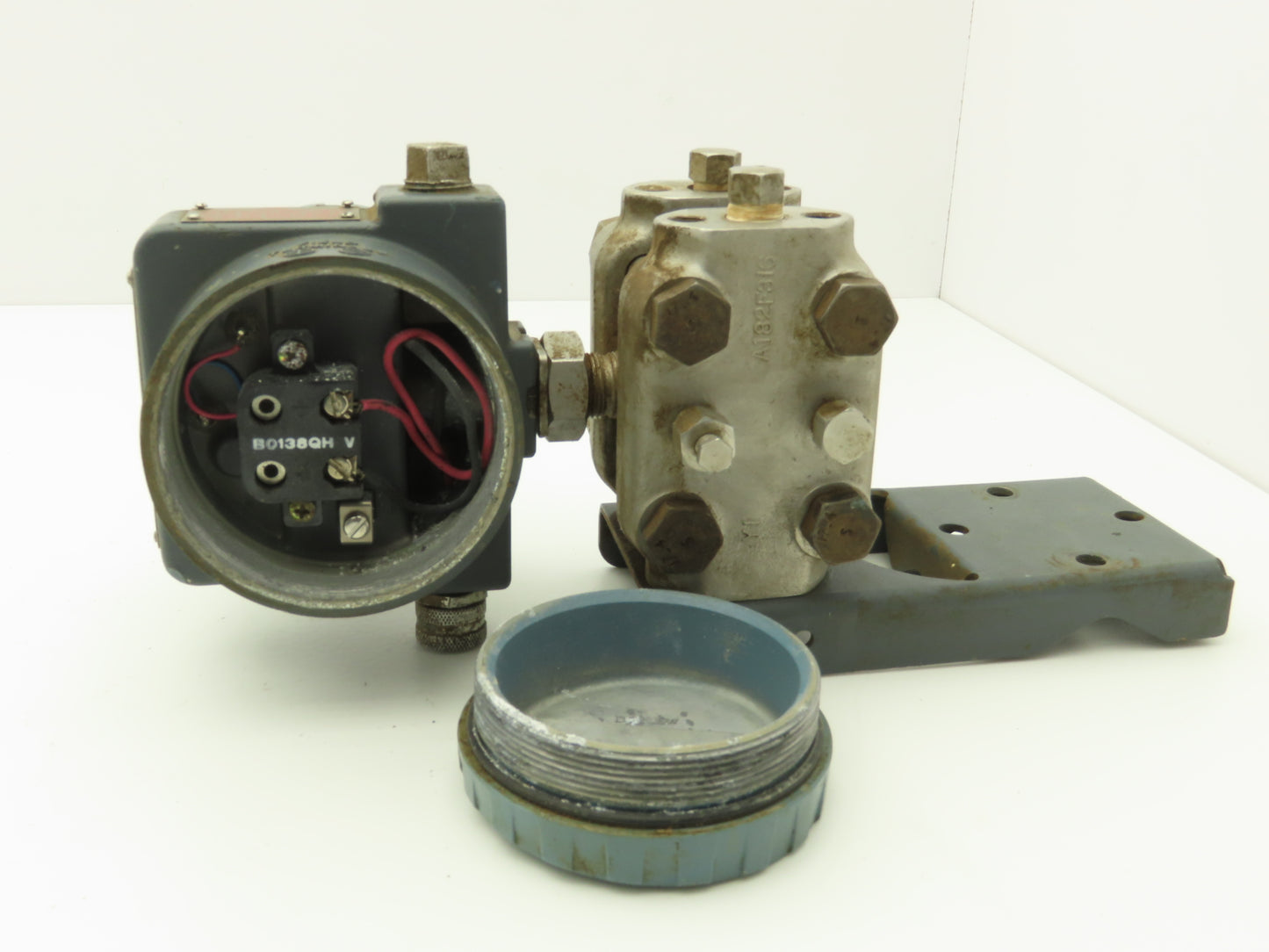 Foxboro 823DP-I3S1NM0-Y Pressure Transmitter 0-10"H2O 3000psi 12.5-65VDC