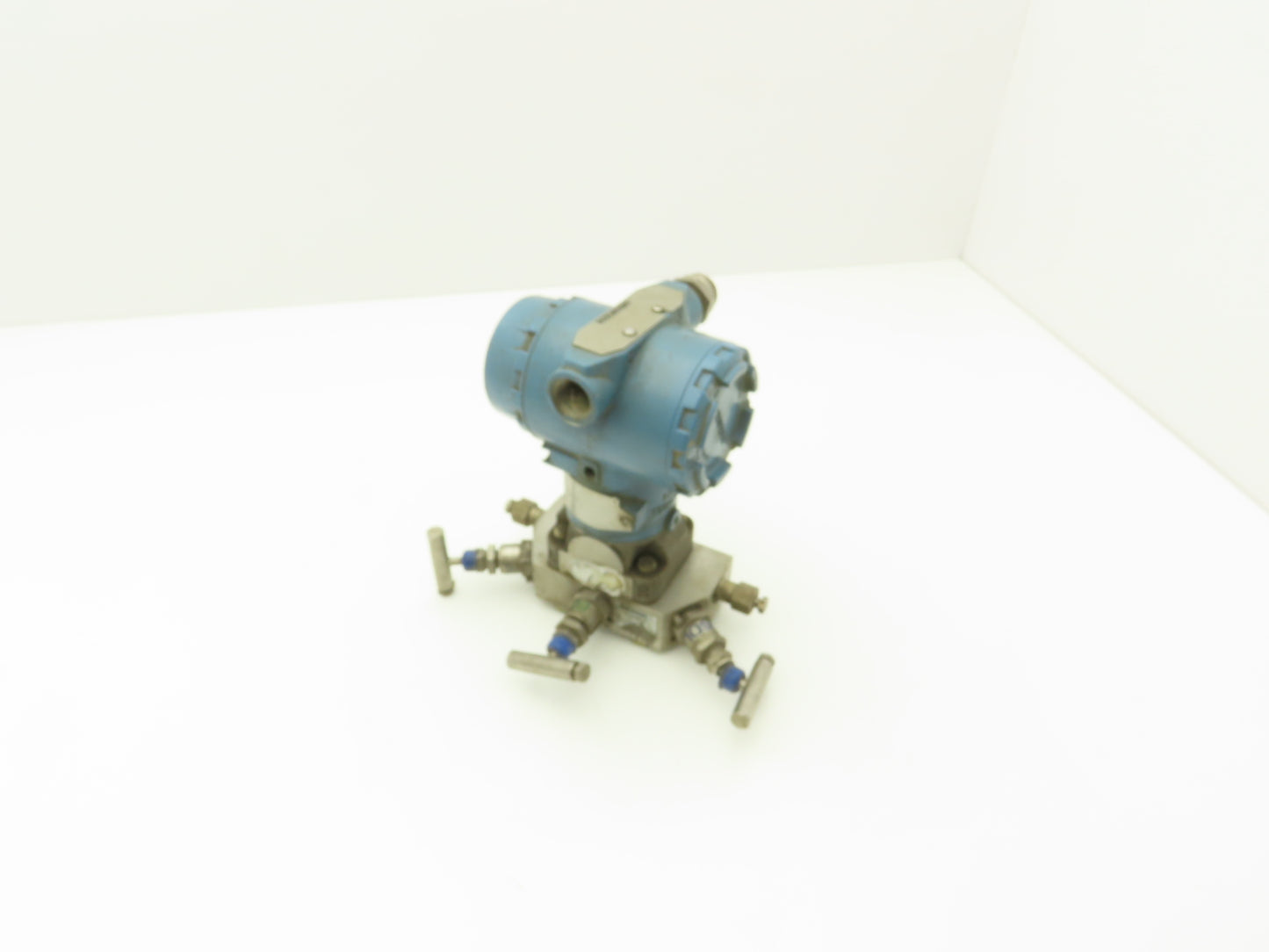 Rosemount 3051 CD1F02A1AS5Q4A0190 Pressure Transmitter 0-20"H2O 2000psi 9-32VDC