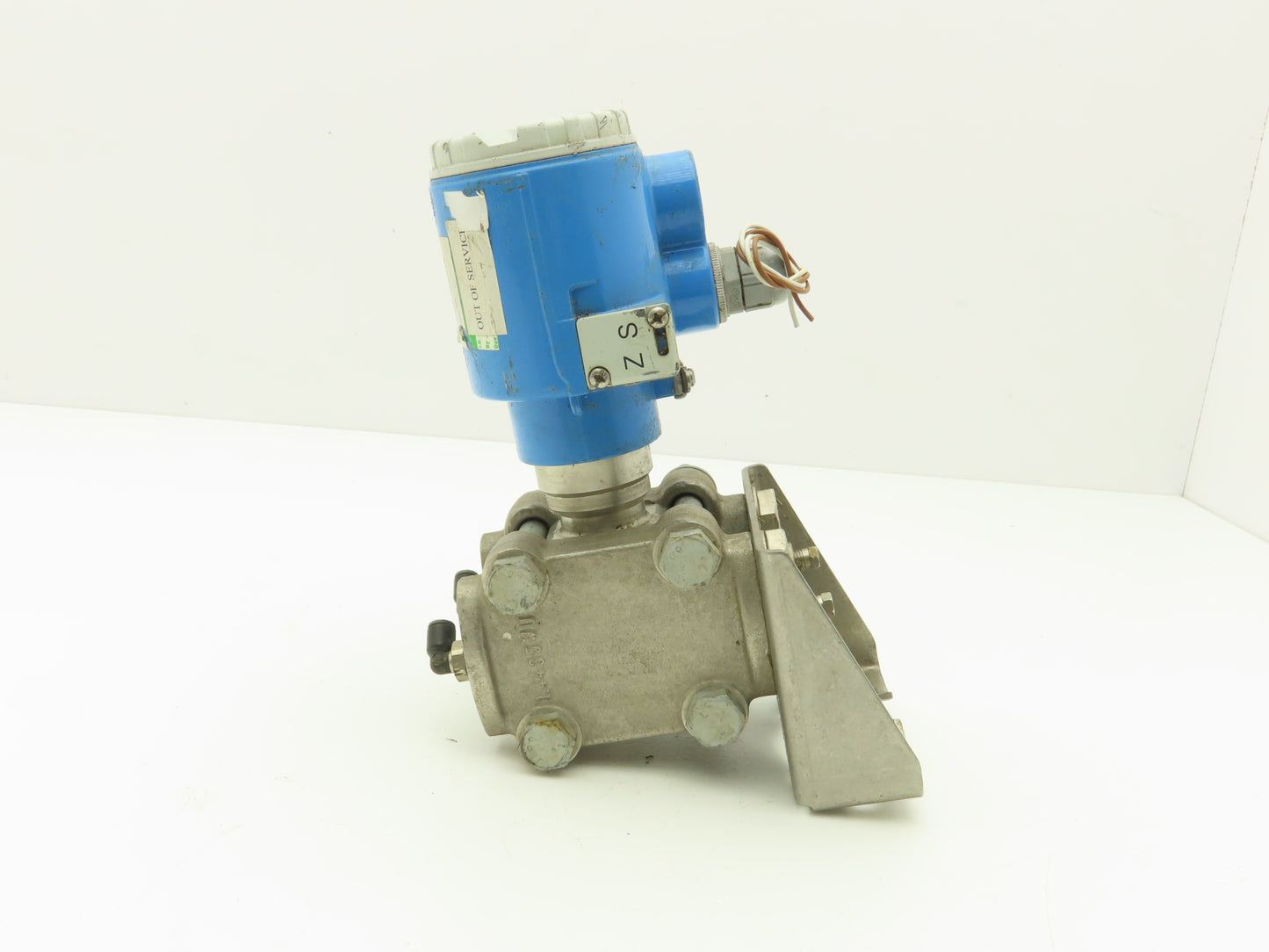 Endress Hauser PMD235-KH4A9EH1D HART Pressure Transmitter -4 to 4"H2O 2400psi