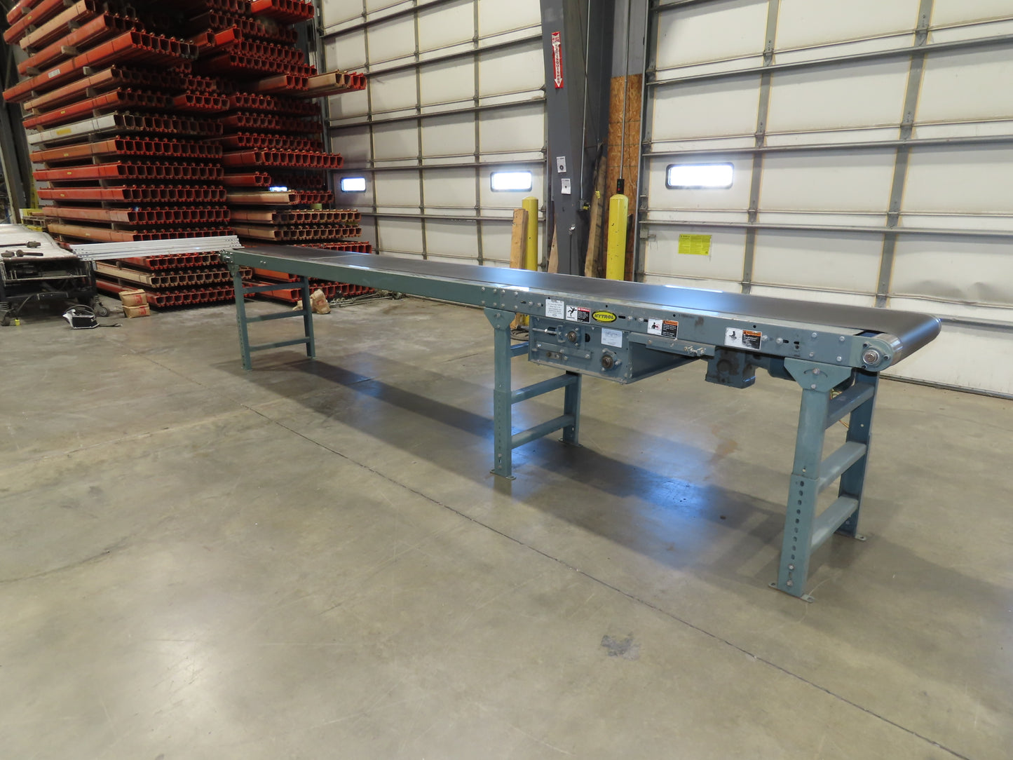 Hytrol 24"x 15' 10" Slider Bed Conveyor 18"Belt 1Hp 3PH Center Drive 150FPM