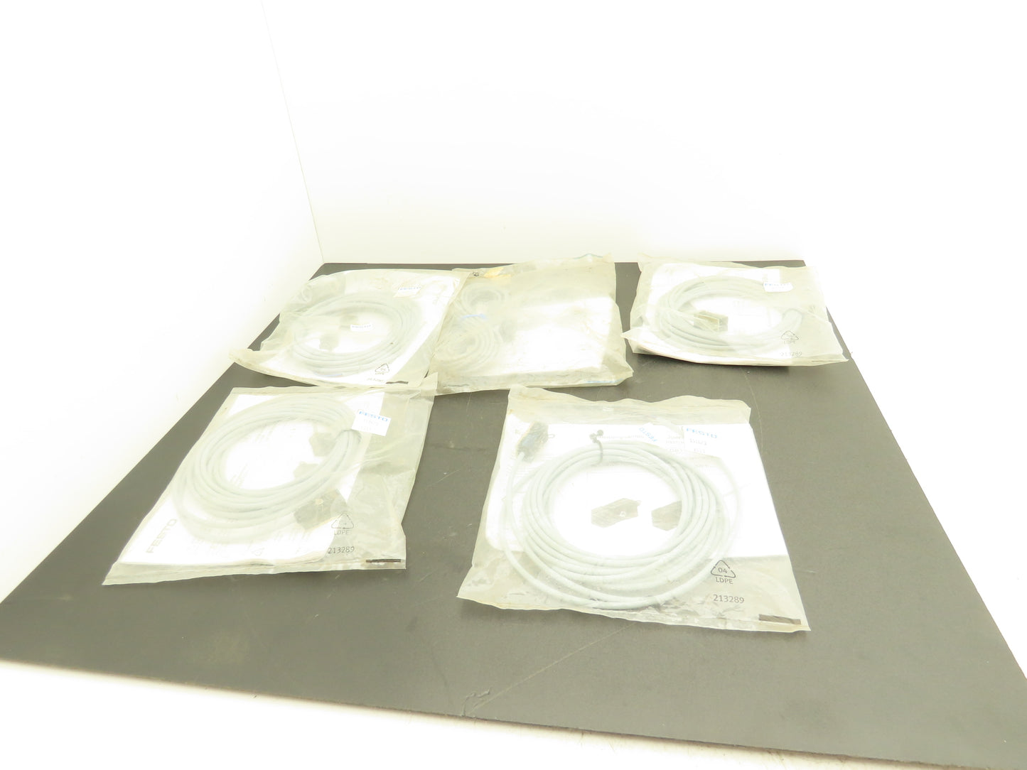 Festo SMEO-1-LED-24-K5-B Proximity Sensor 12-27VDC 1NO Lot of 5