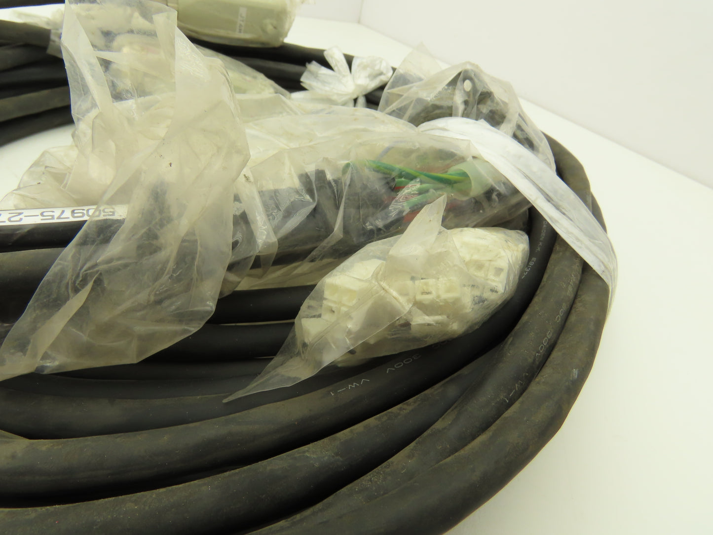 Kawasaki 50975-2787 Rev B E3 Robot Cable 37-Pin to 3 6-pin Square Connector