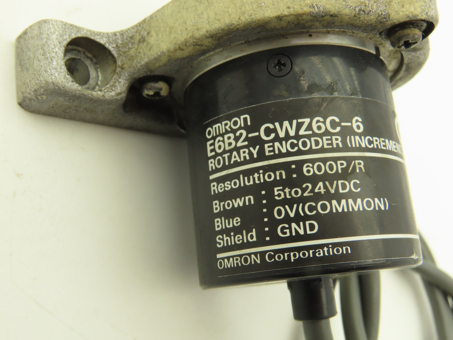 Omron E6B2-CWZ6C-6 Incremental Rotary Encoder 6mm Shaft 600P/R 5-24VDC