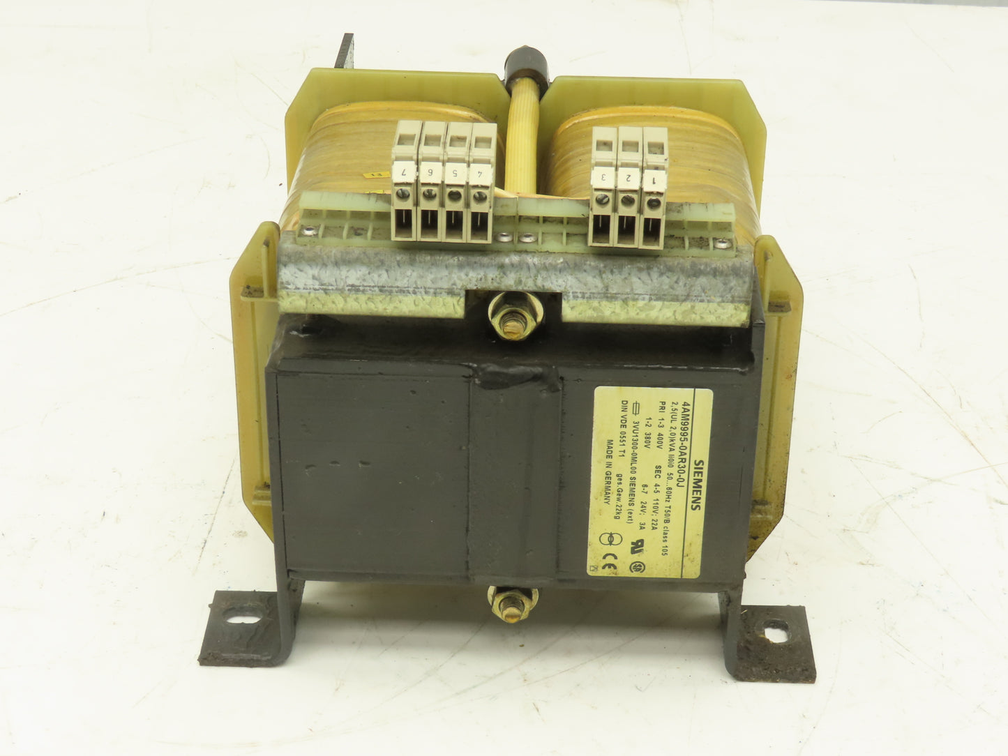 Siemens 4AM9995-0AR30-0J Stepdown Power Transformer 2.5kva HV400/380V LV110/24V