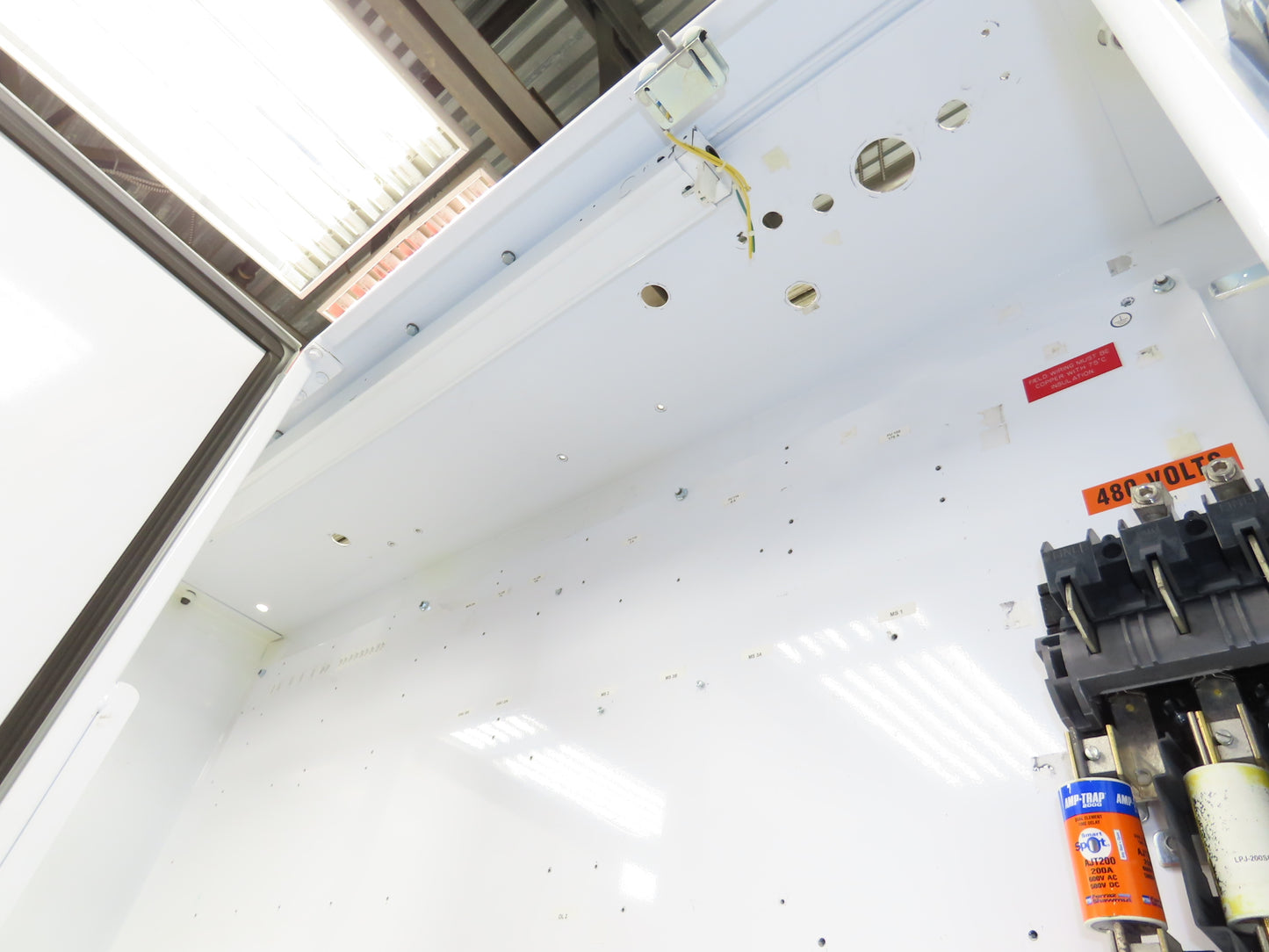 Hoffman A90XM7818FTCLP Electrical Enclosure 90x78x18" Control Box 200A Dis