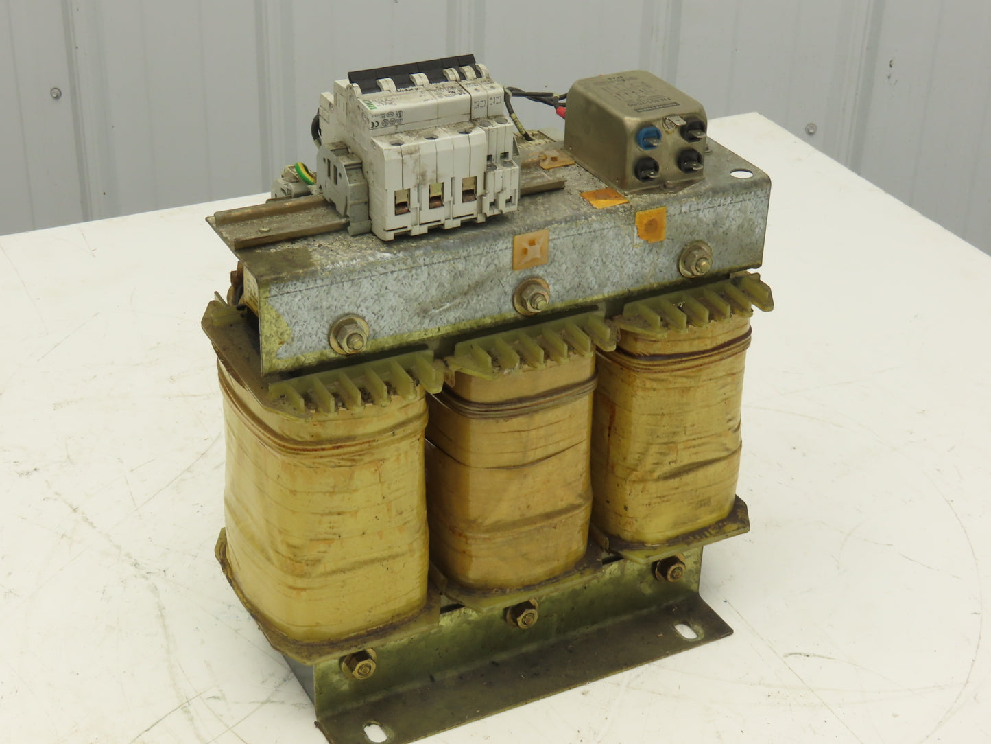 Siemens 4AP3095-0BE70-8Y Stepdown Power Transformer 3.72kva HV400/380V LV60/4.7V