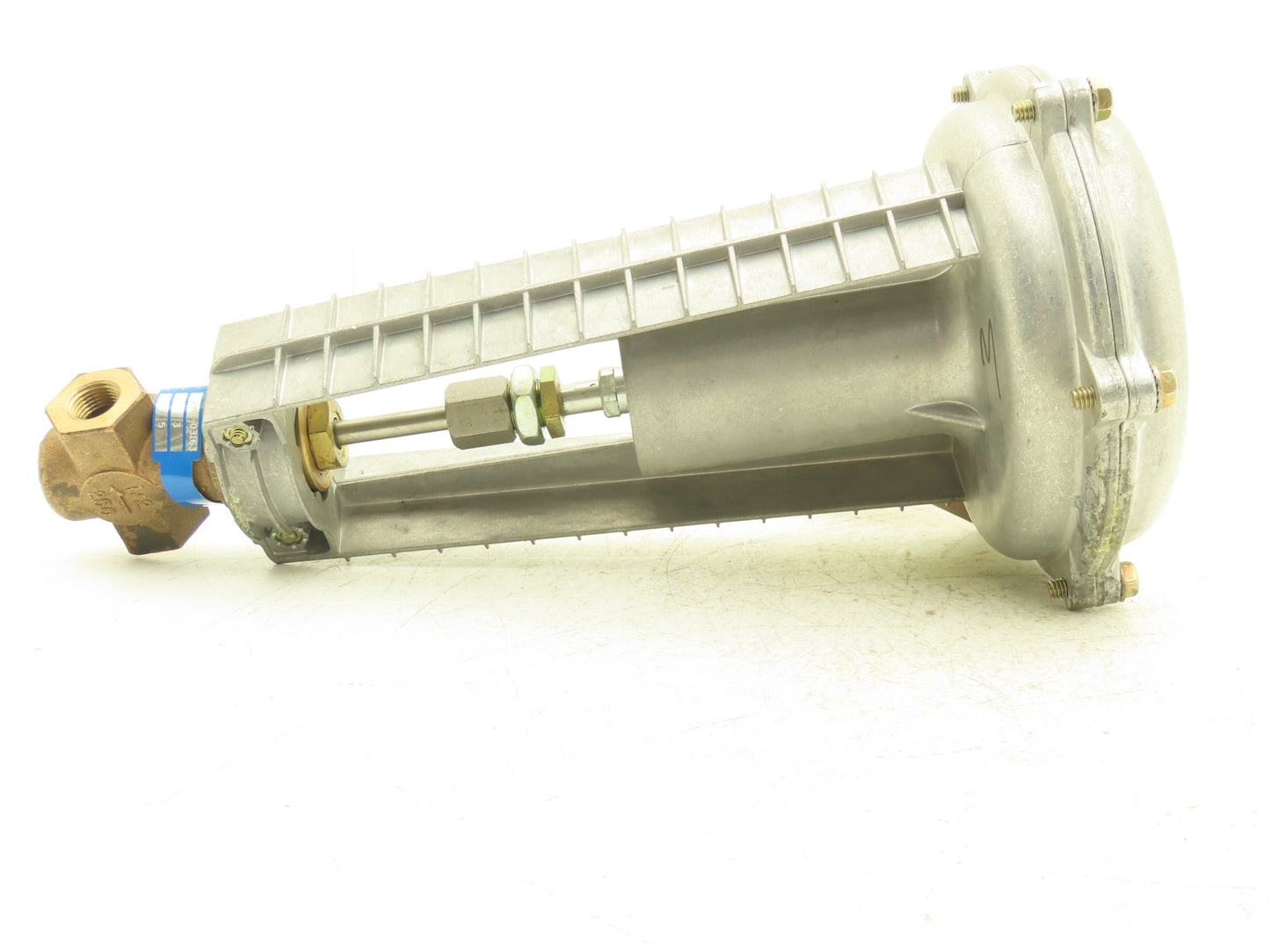 Siemens 59901050 Pneumatic Diaphragm Actuator with 1/2"NPT Bronze Globe Valve