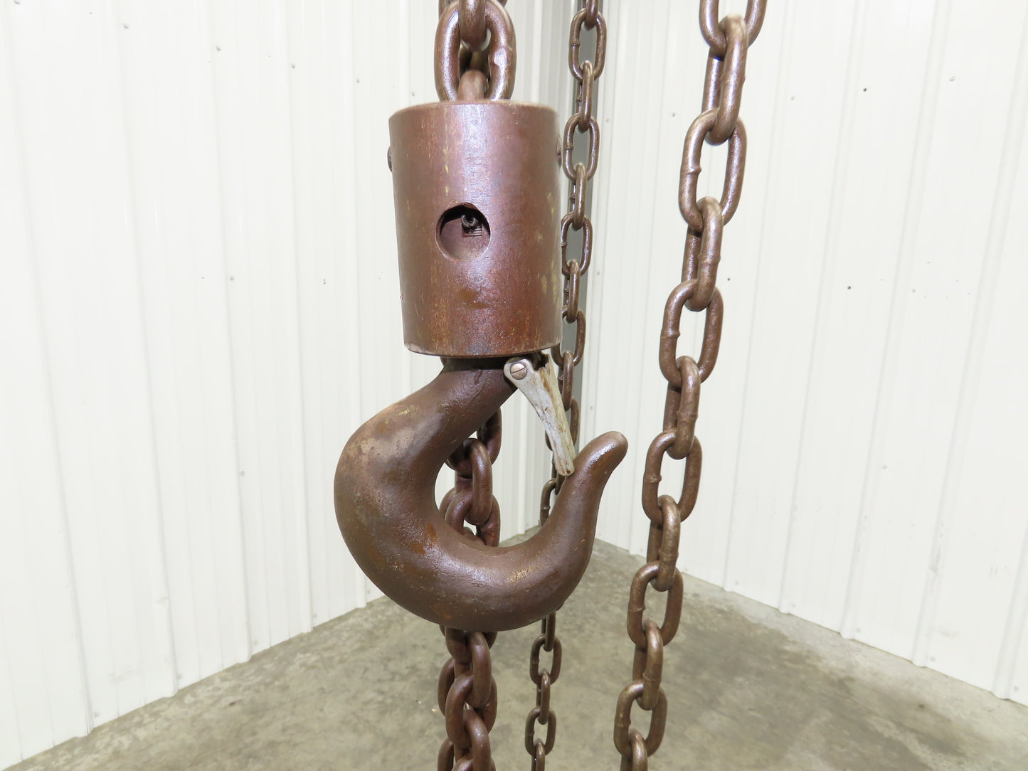 CM Cyclone 1-1/2 Ton 3000Lb Manual Chain Fall Hand Hoist 20' 6" Lift