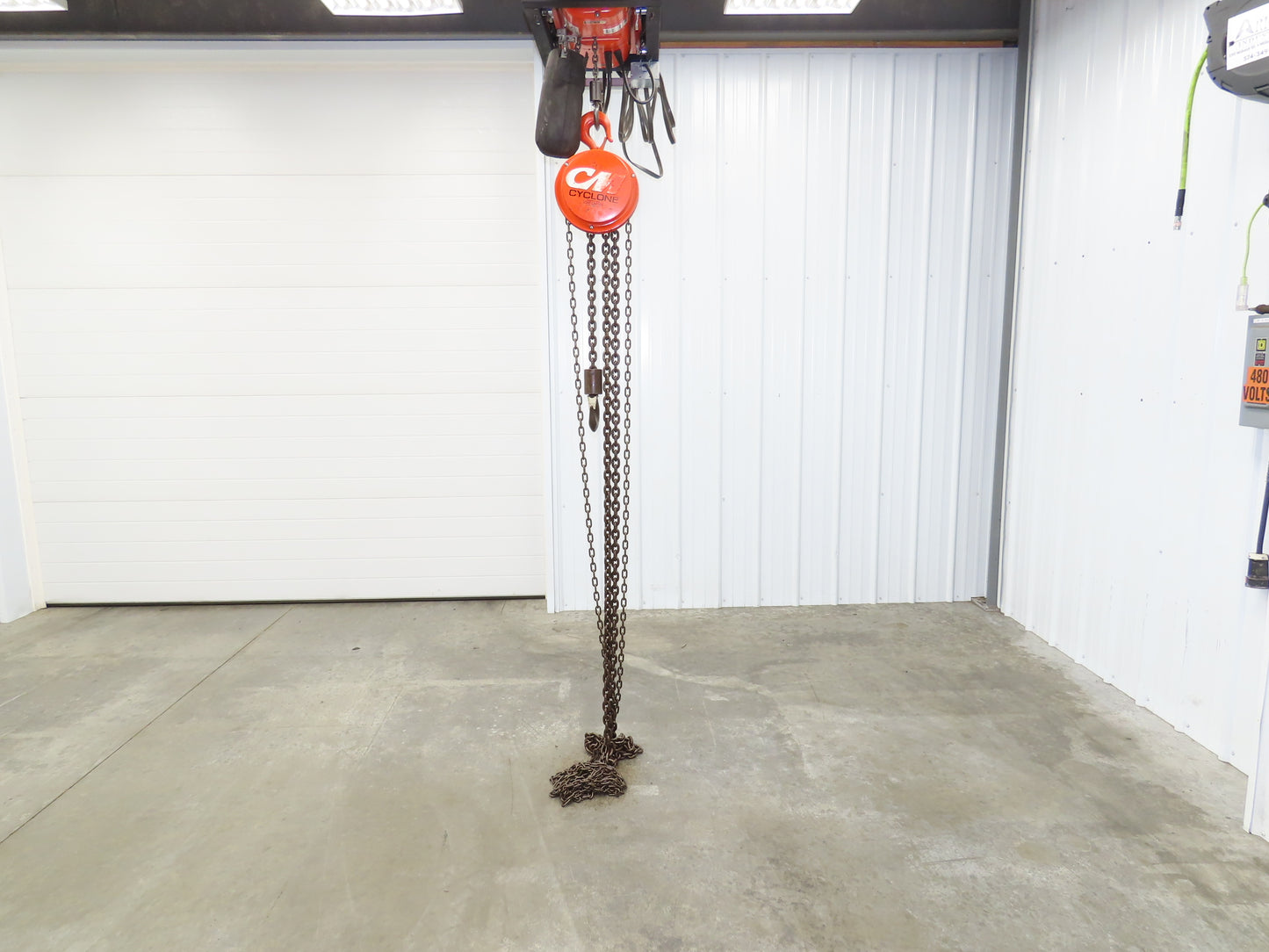 CM Cyclone 1-1/2 Ton 3000Lb Manual Chain Fall Hand Hoist 20' 6" Lift