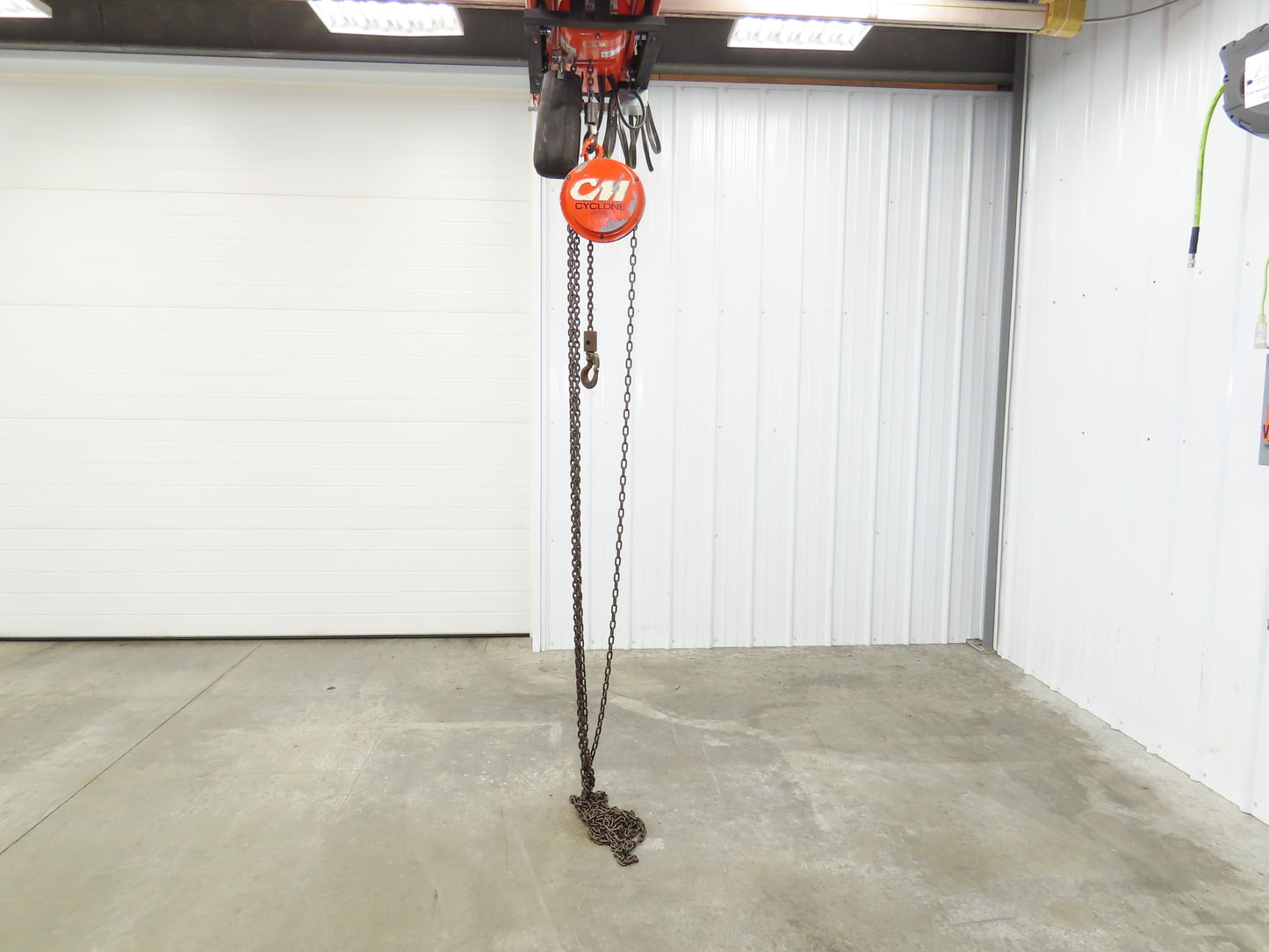CM Cyclone 1/2 Ton 1000Lb Manual Chain Fall Hand Hoist 16' 6" Lift