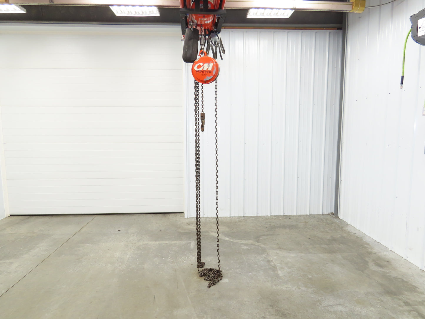 CM Cyclone 1/2 Ton 1000Lb Manual Chain Fall Hand Hoist 16' 6" Lift
