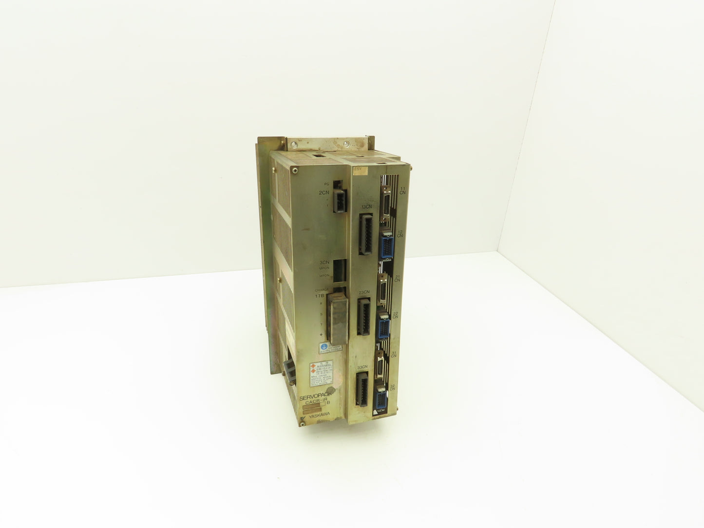 Yaskawa Electric CACR-IR 010101F P00 B08 Motoman Robot Servopack Servo Drive