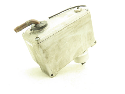 Tekawe 10 P-E 4,5 Lubrication Pump & Tank Pneumatic Drive 4.5L Cast Aluminum