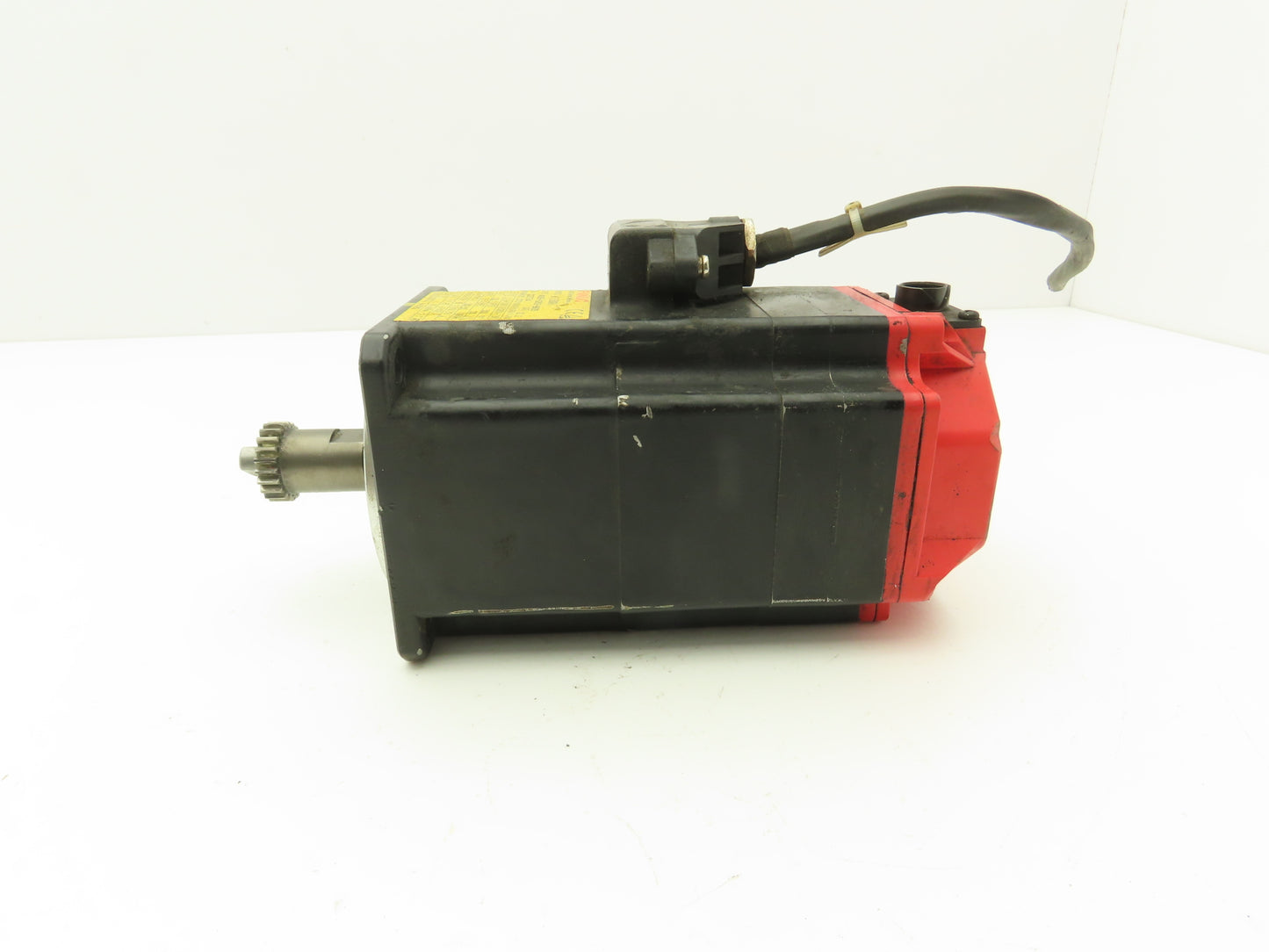 Fanuc AC Servo Motor 5kw 5000 RPM 126V Encoder A860-2014-T301