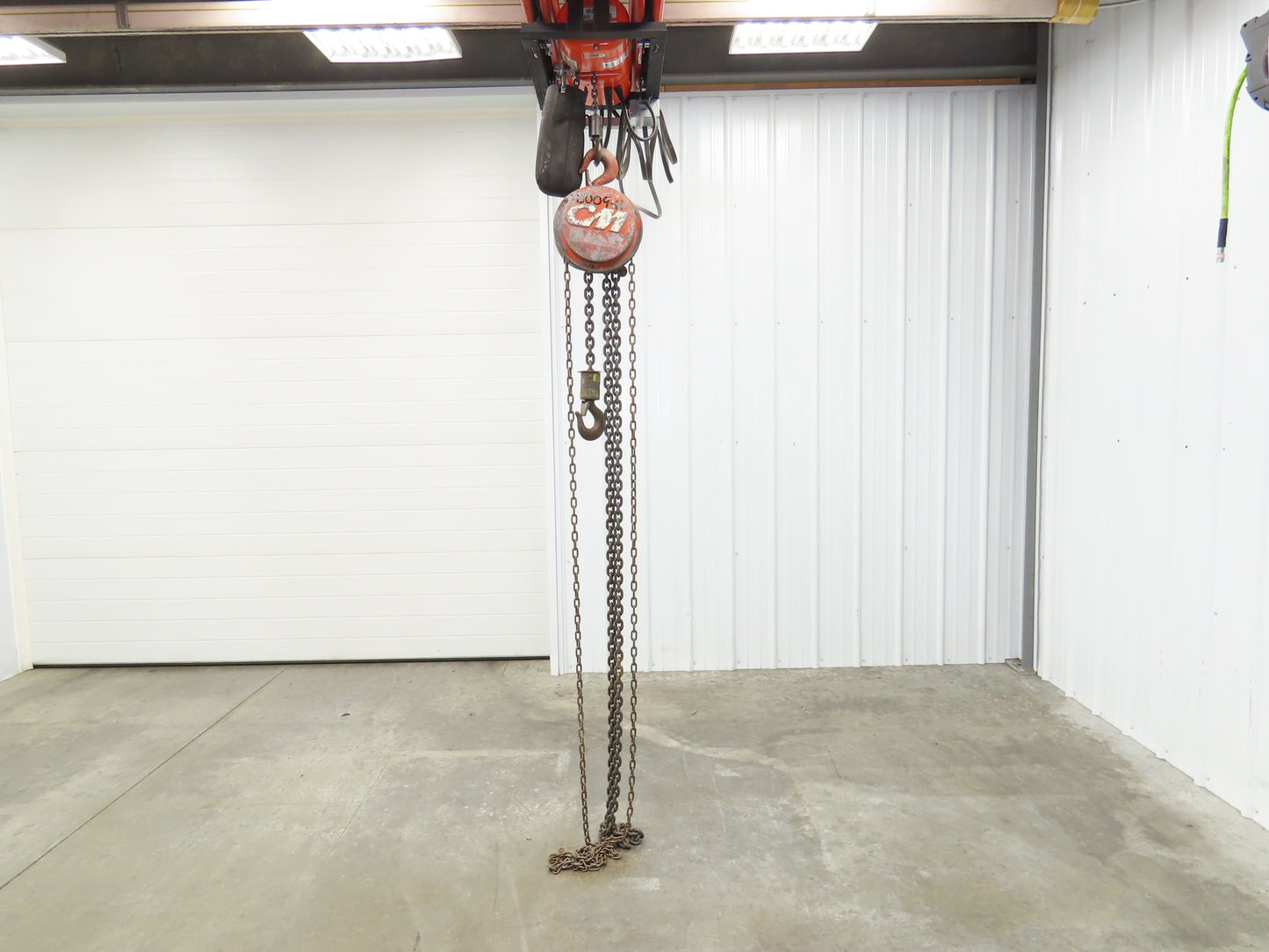 CM Cyclone 1-1/2 Ton 3000Lb Manual Chain Fall Hand Hoist 16' Lift