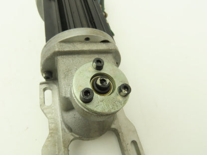 Yaskawa USASEM-02YRW12 AC Servo Motor 154W 3000rpm w/Encoder Right Angle Output