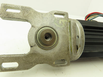 Yaskawa USASEM-02YRW12 AC Servo Motor 154W 3000rpm w/Encoder Right Angle Output