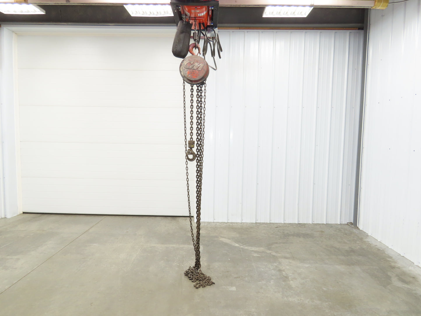 CM Cyclone Series 646 1-1/2 Ton 3000Lb Manual Chain Fall Hand Hoist 20' Lift