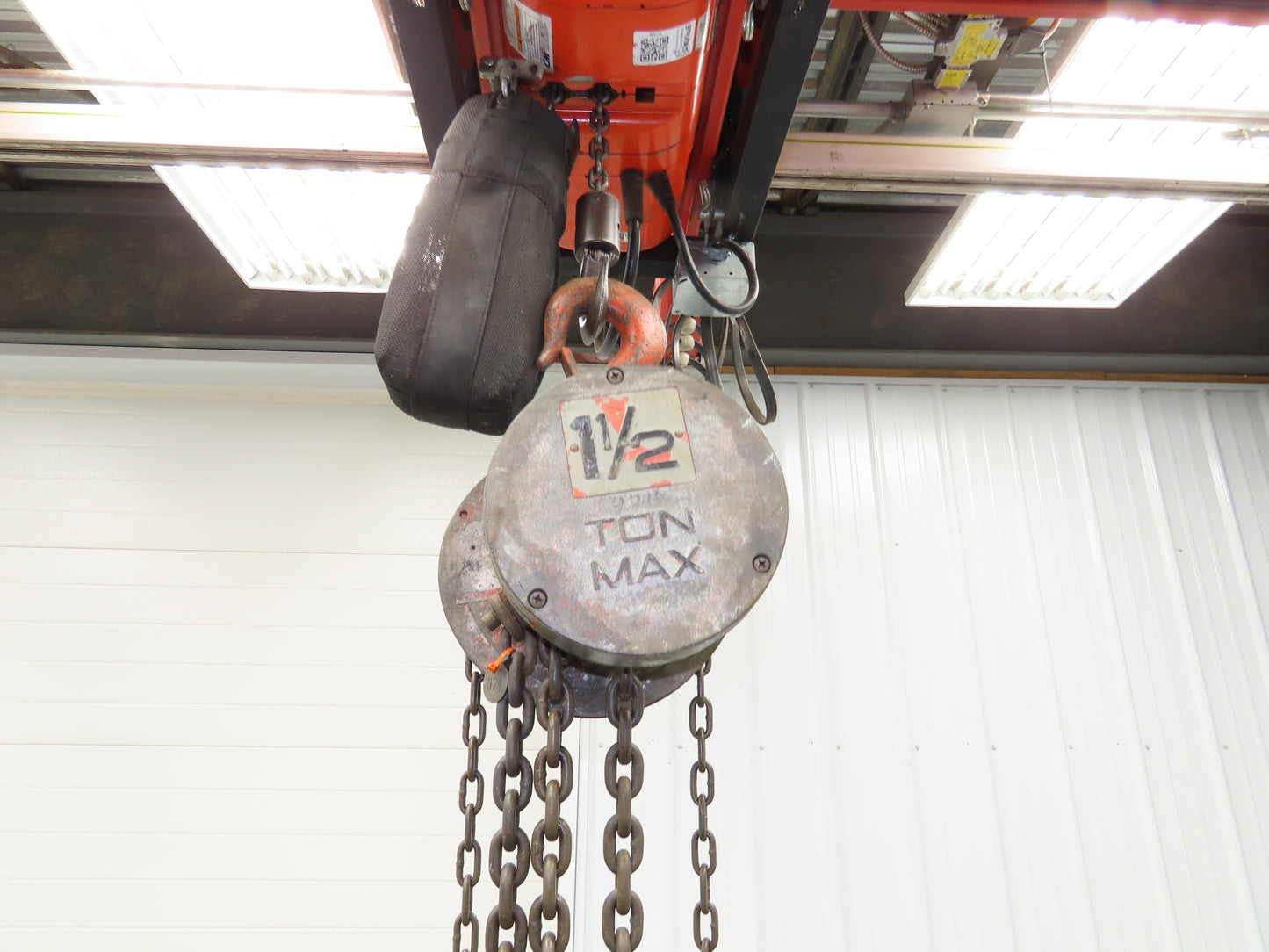 CM Cyclone Series 646 1-1/2 Ton 3000Lb Manual Chain Fall Hand Hoist 20' Lift