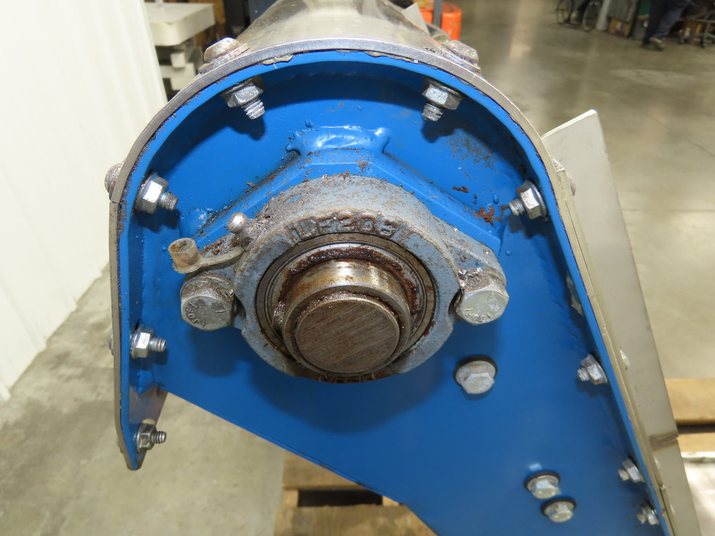 Puritan 16"W x 68"L Magnetic Belt-Free Incline Chip Conveyor .5Hp 230/460V 3PH