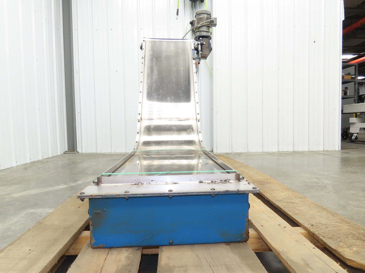 Puritan 16"W x 68"L Magnetic Belt-Free Incline Chip Conveyor .5Hp 230/460V 3PH