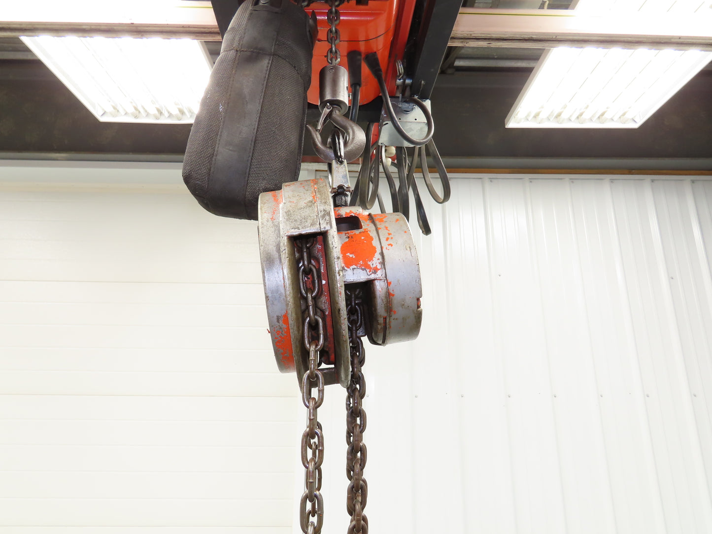 CM Cyclone Series 646 1 Ton 2000Lb Manual Chain Fall Hand Hoist 9' Lift