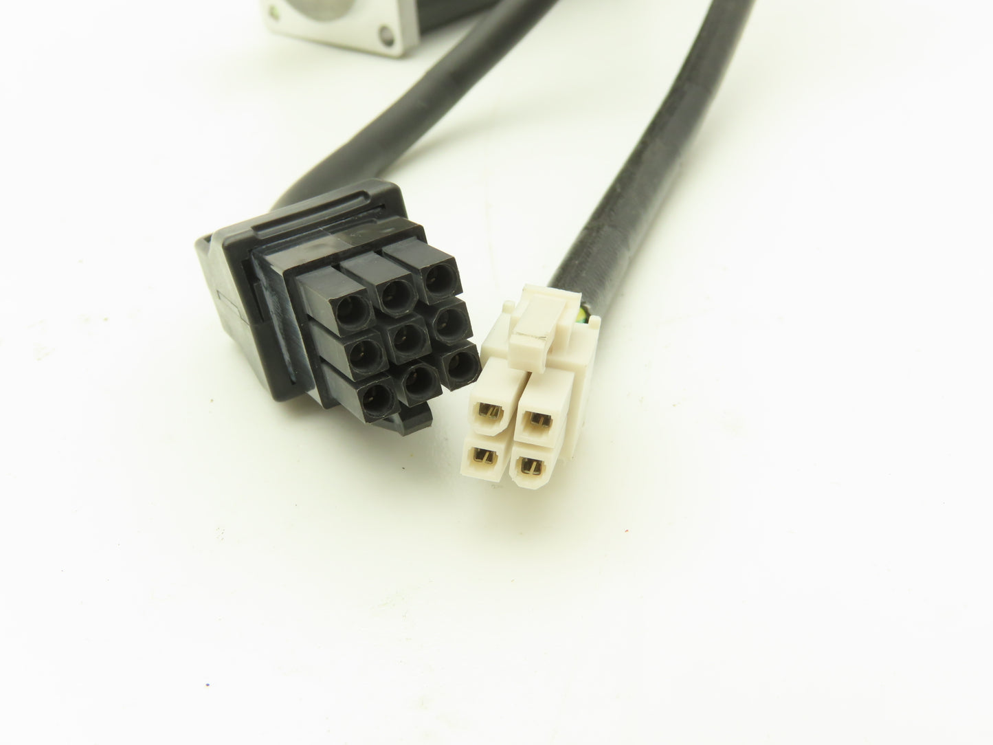 Mitsubishi AC Servo Motor 100W 3000 RPM 105V 0.7A Encoder OBA17-052