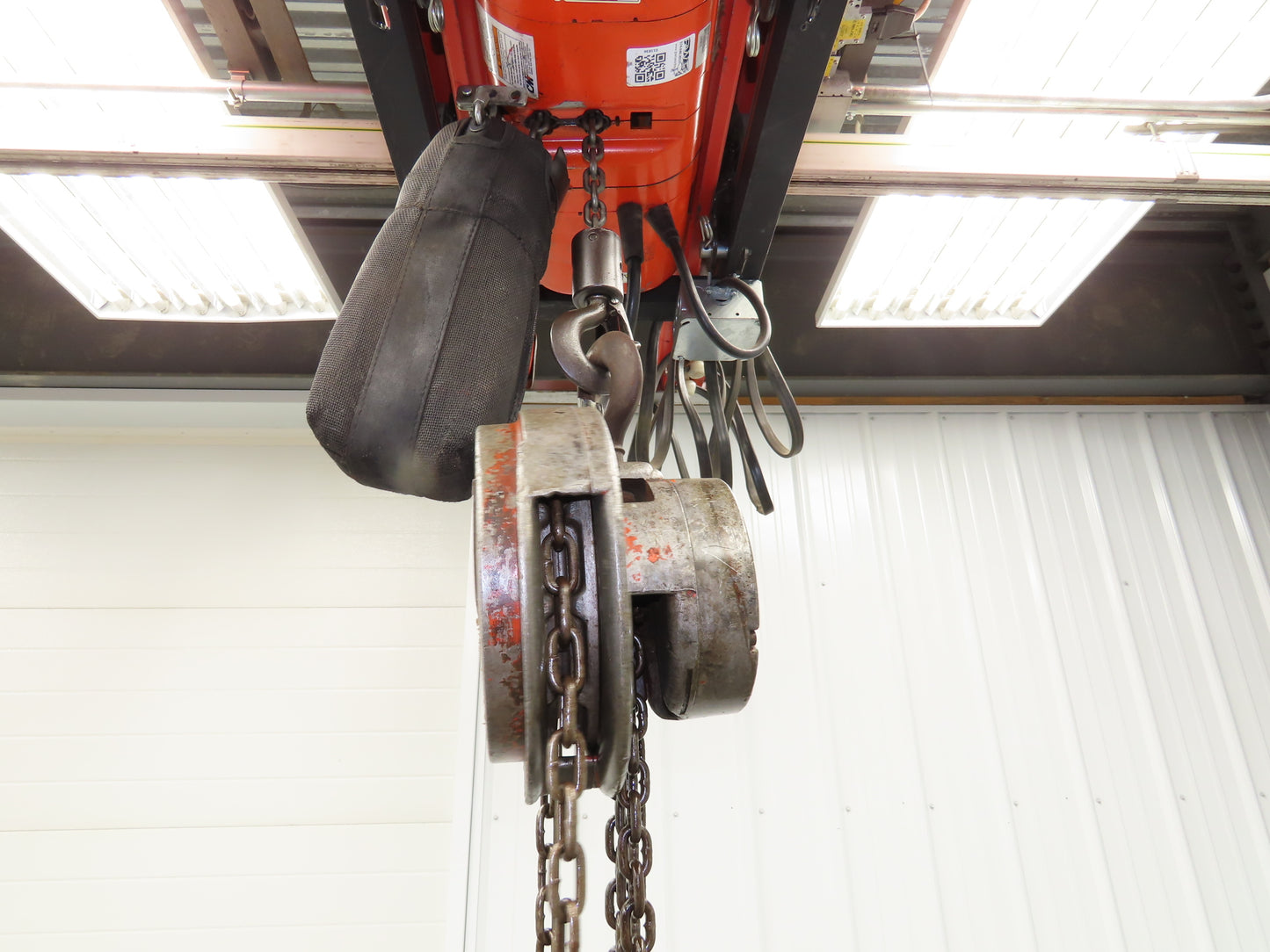 CM Cyclone Series 646 1 Ton 2000Lb Manual Chain Fall Hand Hoist 11' 6" Lift