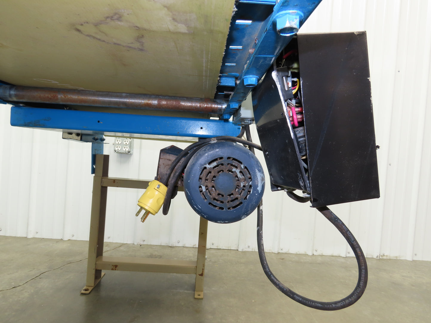 21.5"W x 10'L Slider Bed Conveyor 18"Belt 115V Variable Speed Drive 5-75FPM