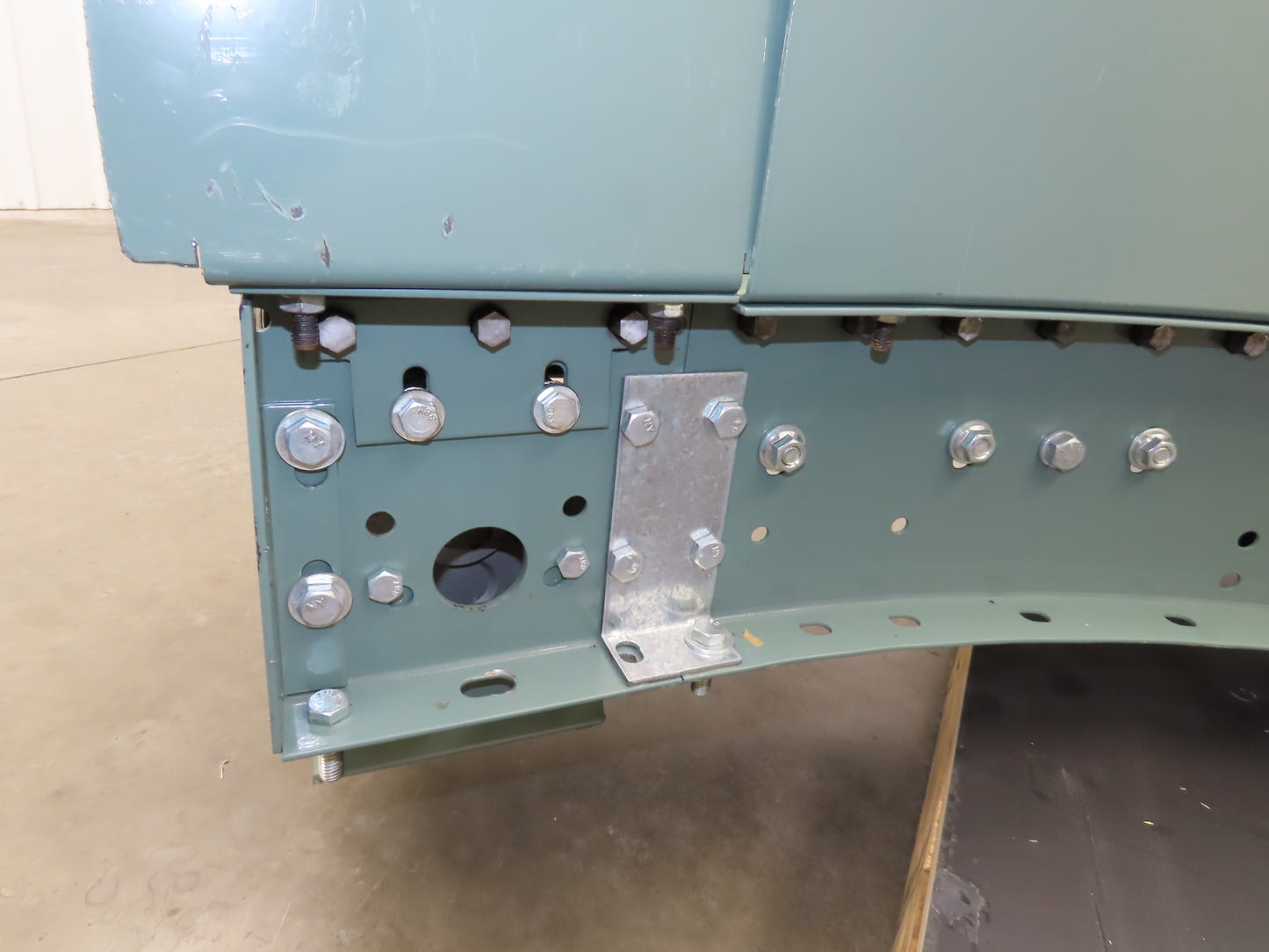 Hytrol 18"x 90° LH Curve Accumulation Roller Conveyor 15"BF V-Belt Slave Drive